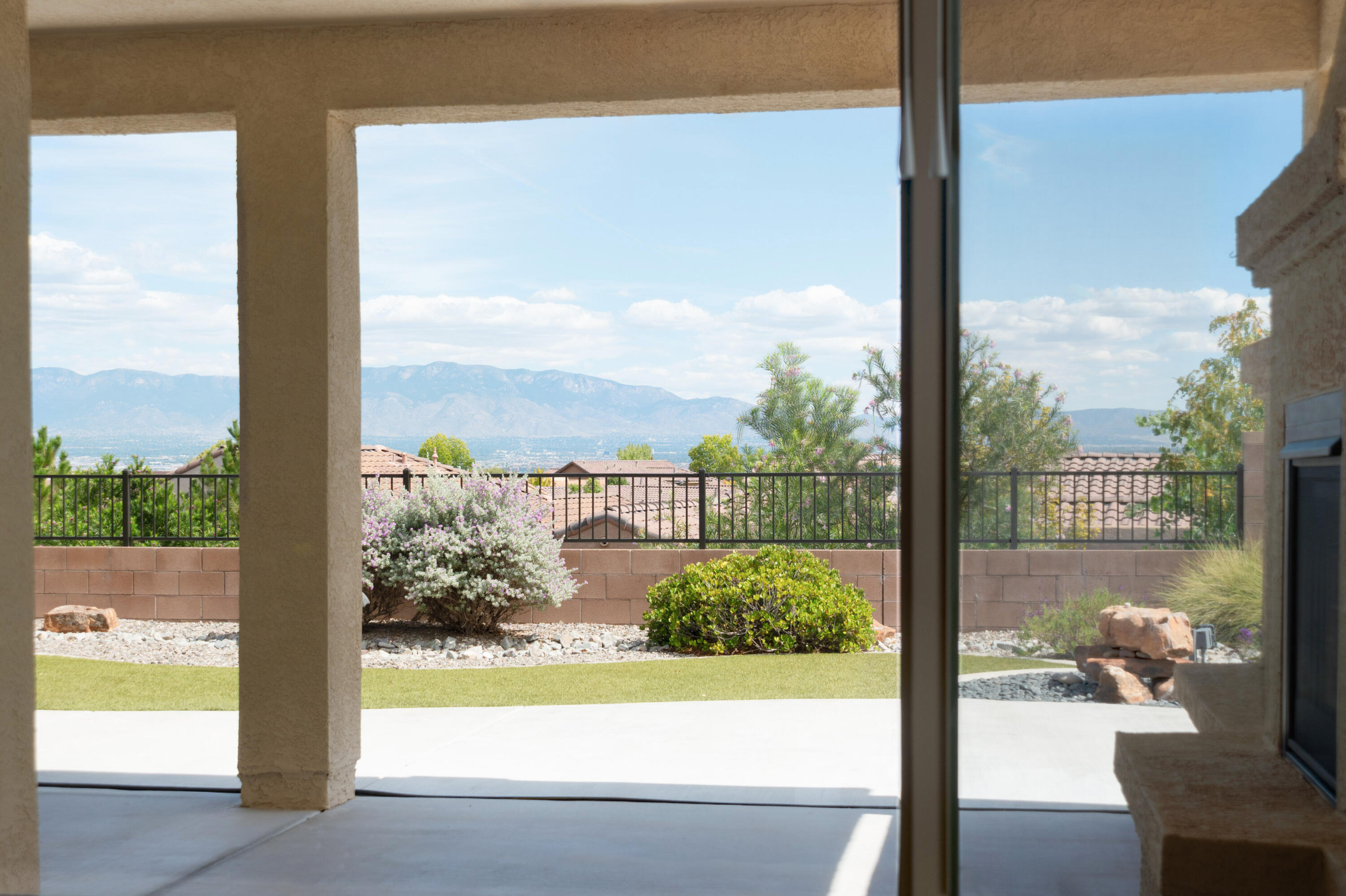 2100 Cave Creek Lane NW