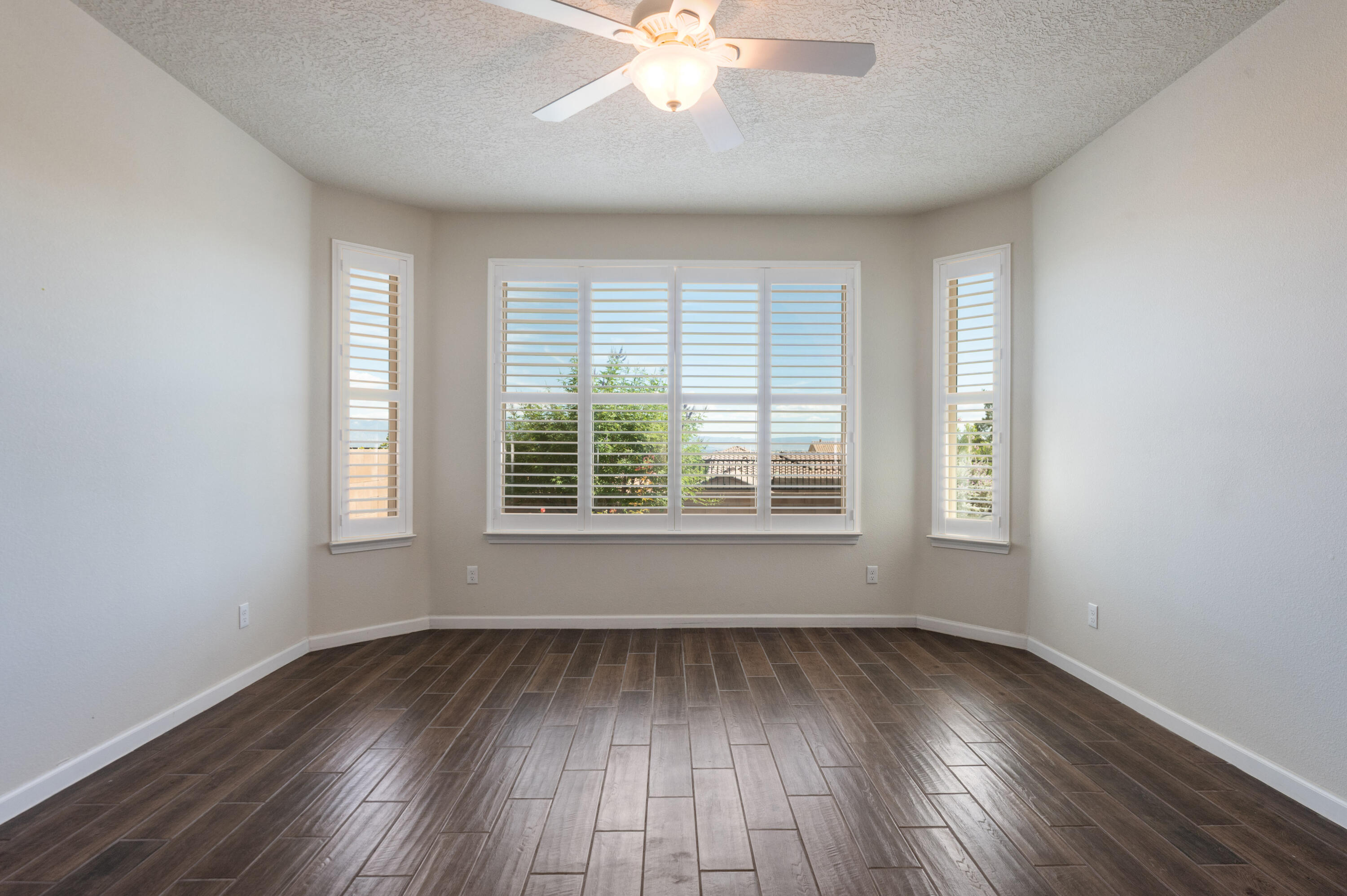 2100 Cave Creek Lane NW