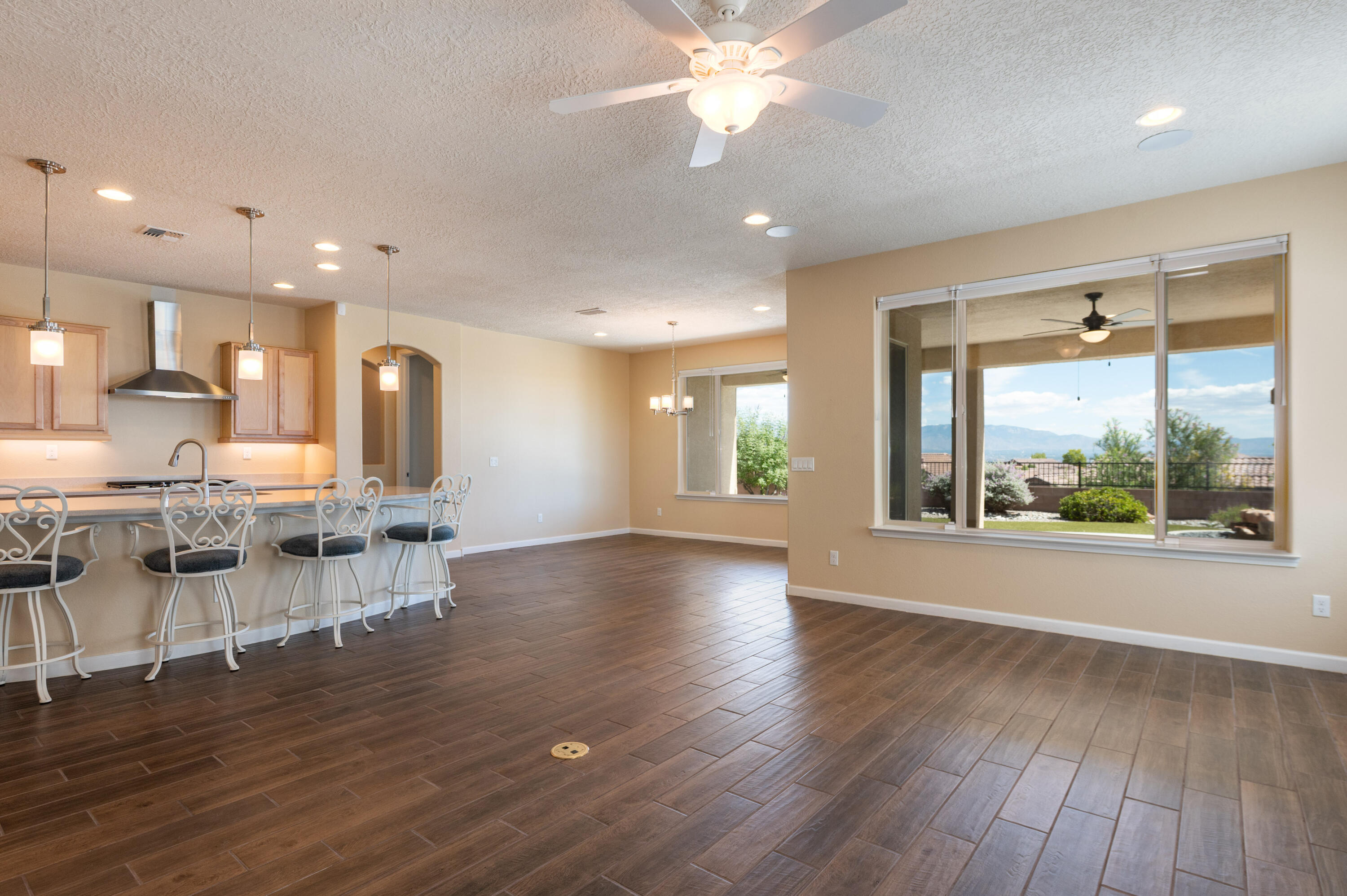 2100 Cave Creek Lane NW