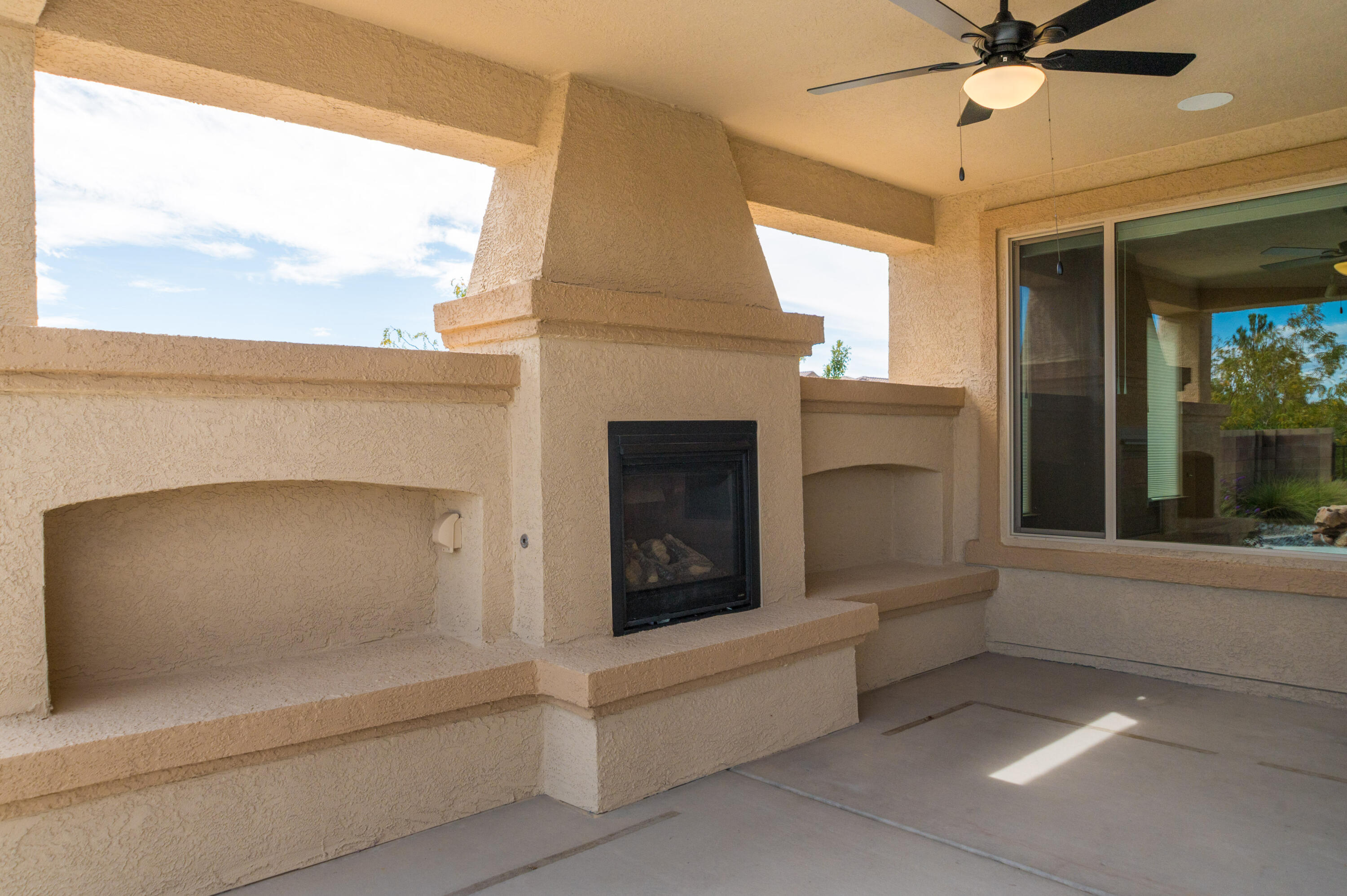 2100 Cave Creek Lane NW