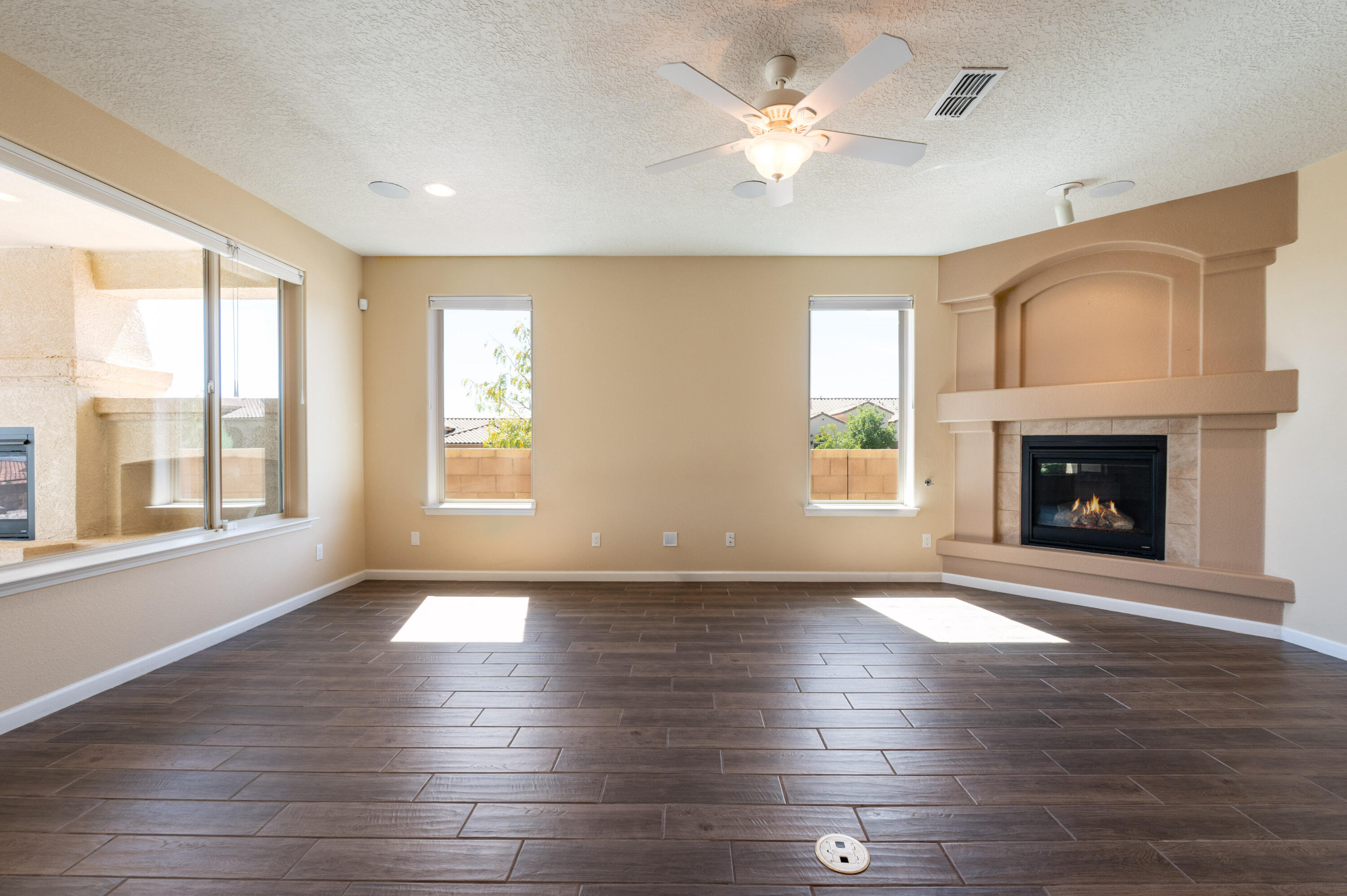 2100 Cave Creek Lane NW