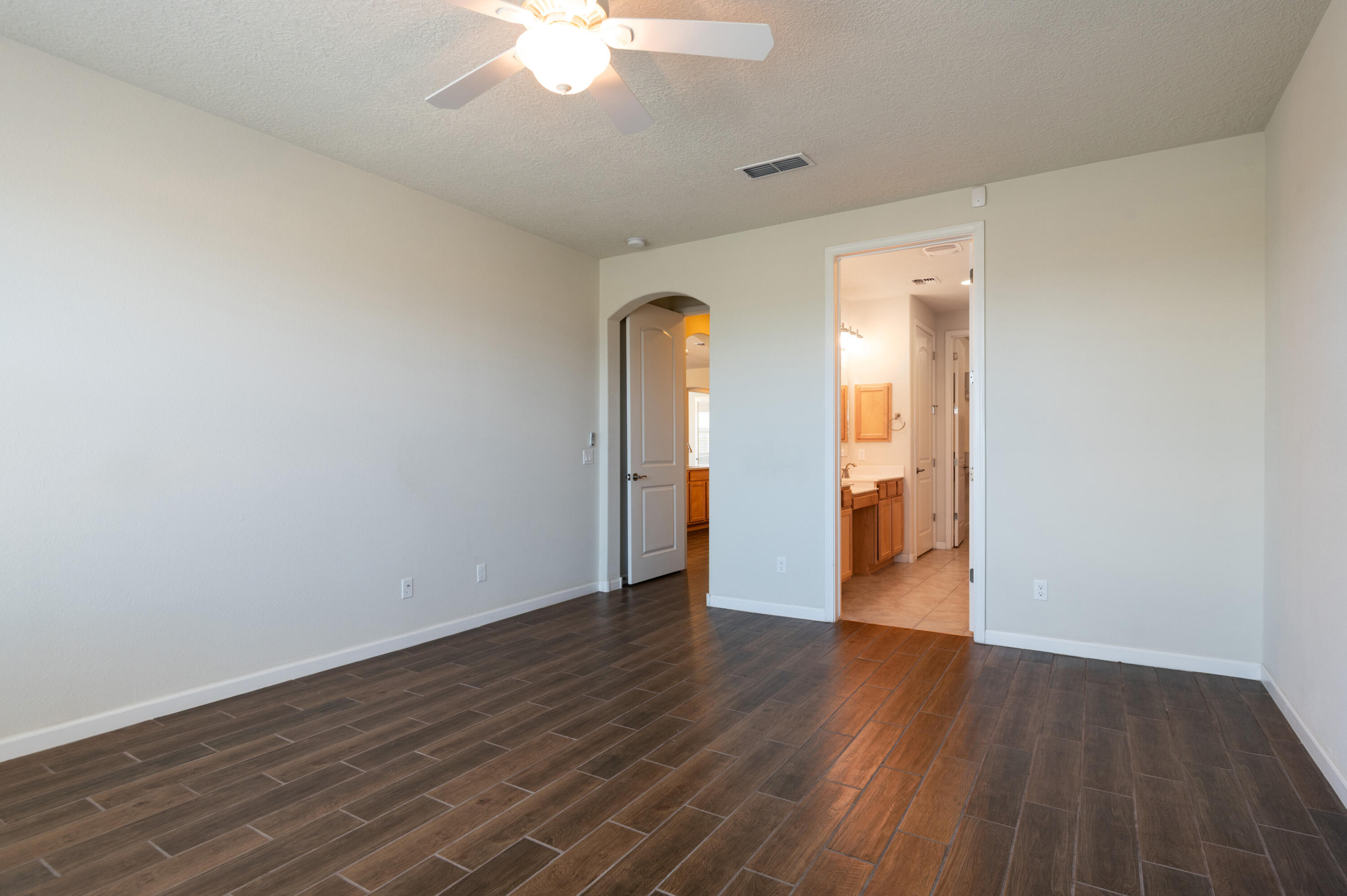 2100 Cave Creek Lane NW