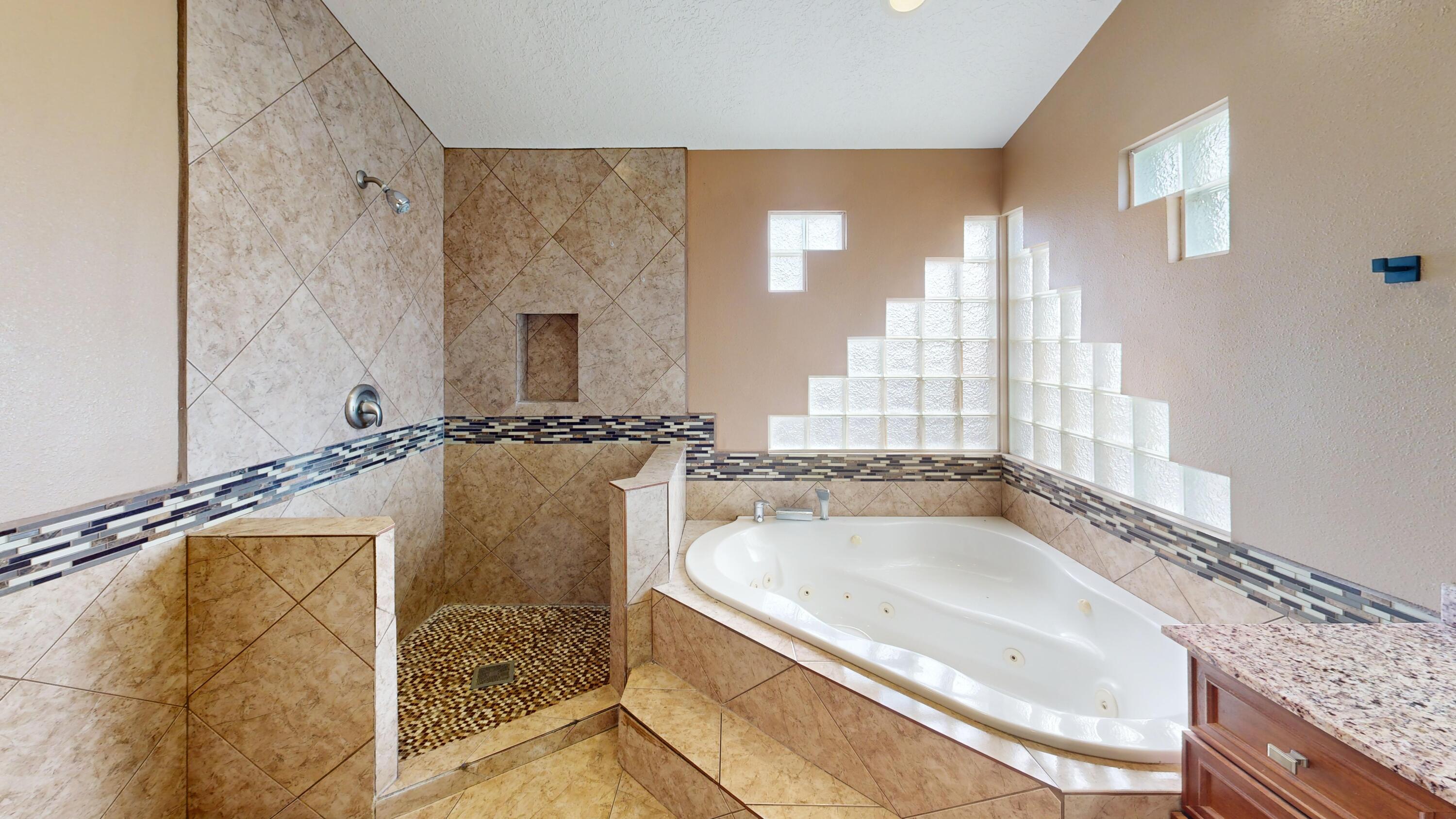 2309 Agua Fria Drive NE