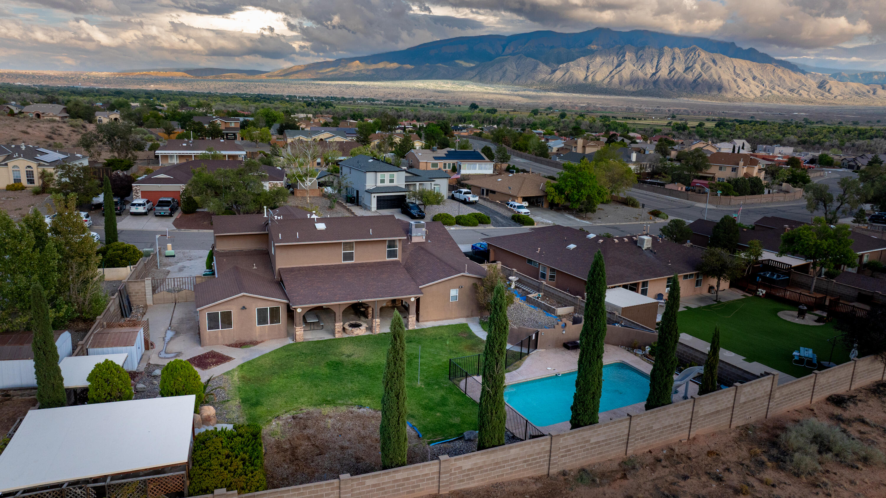 2309 Agua Fria Drive NE