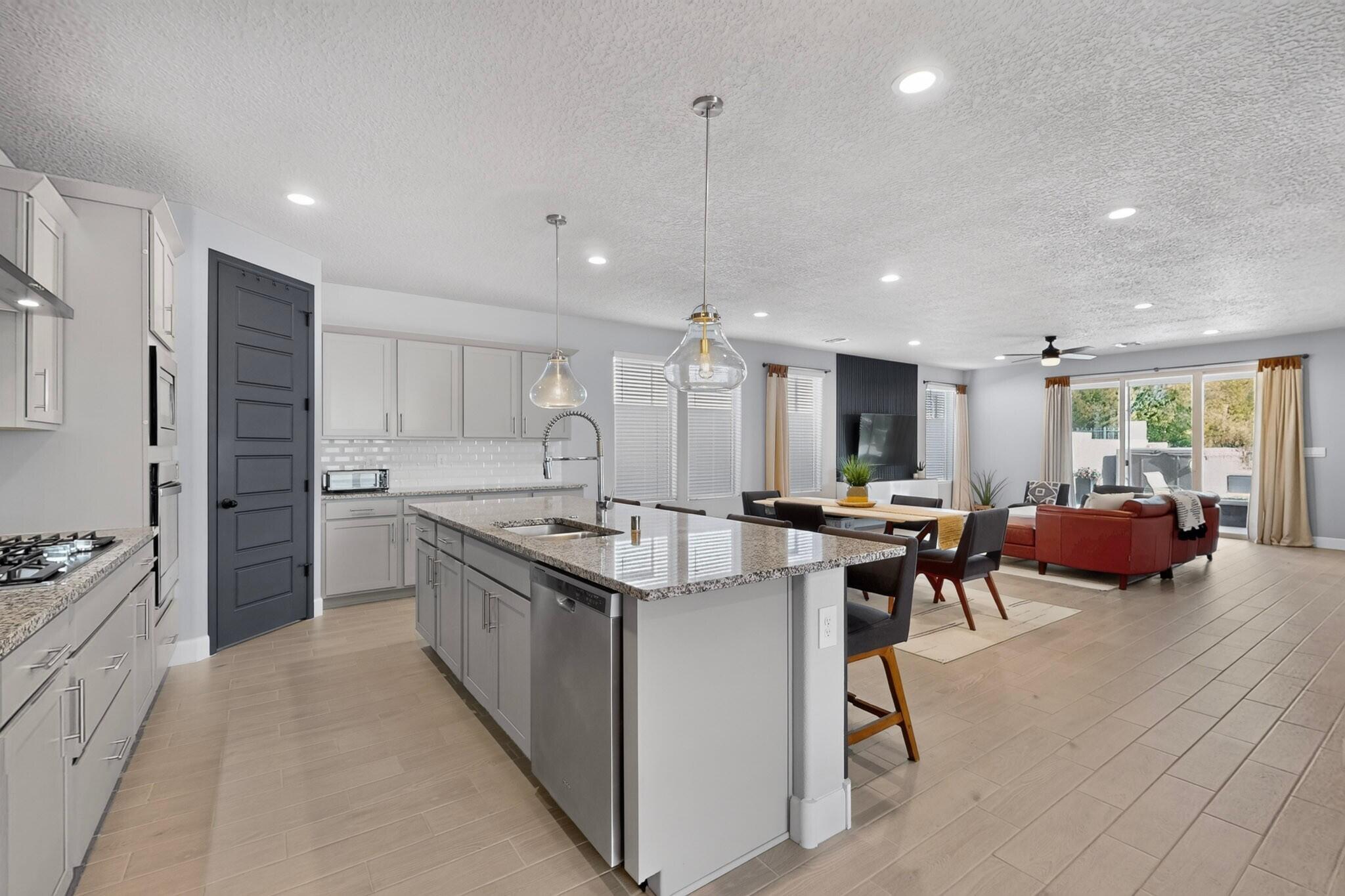 2554 Guadalupe Road NE