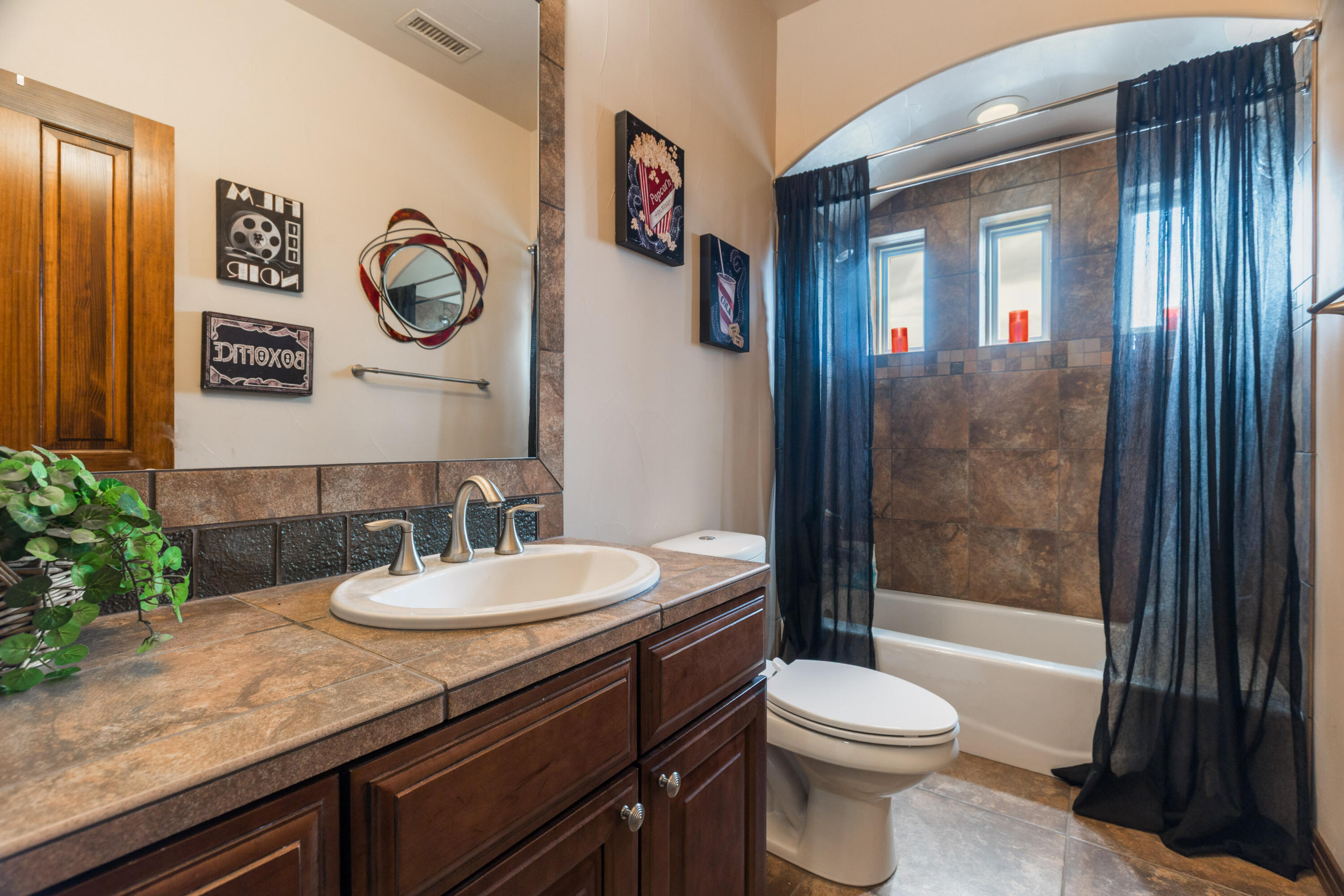 2929 Redondo Santa Fe Loop NE