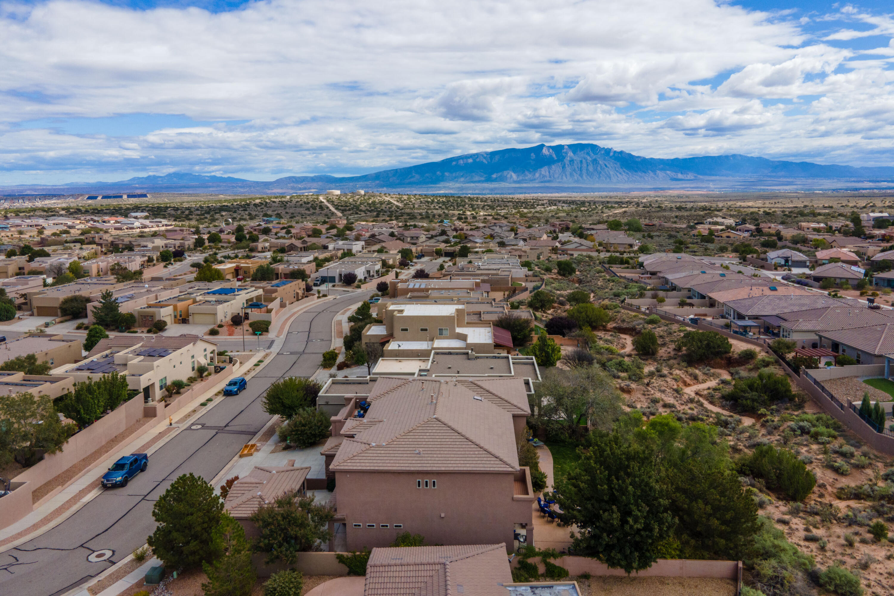 2929 Redondo Santa Fe Loop NE