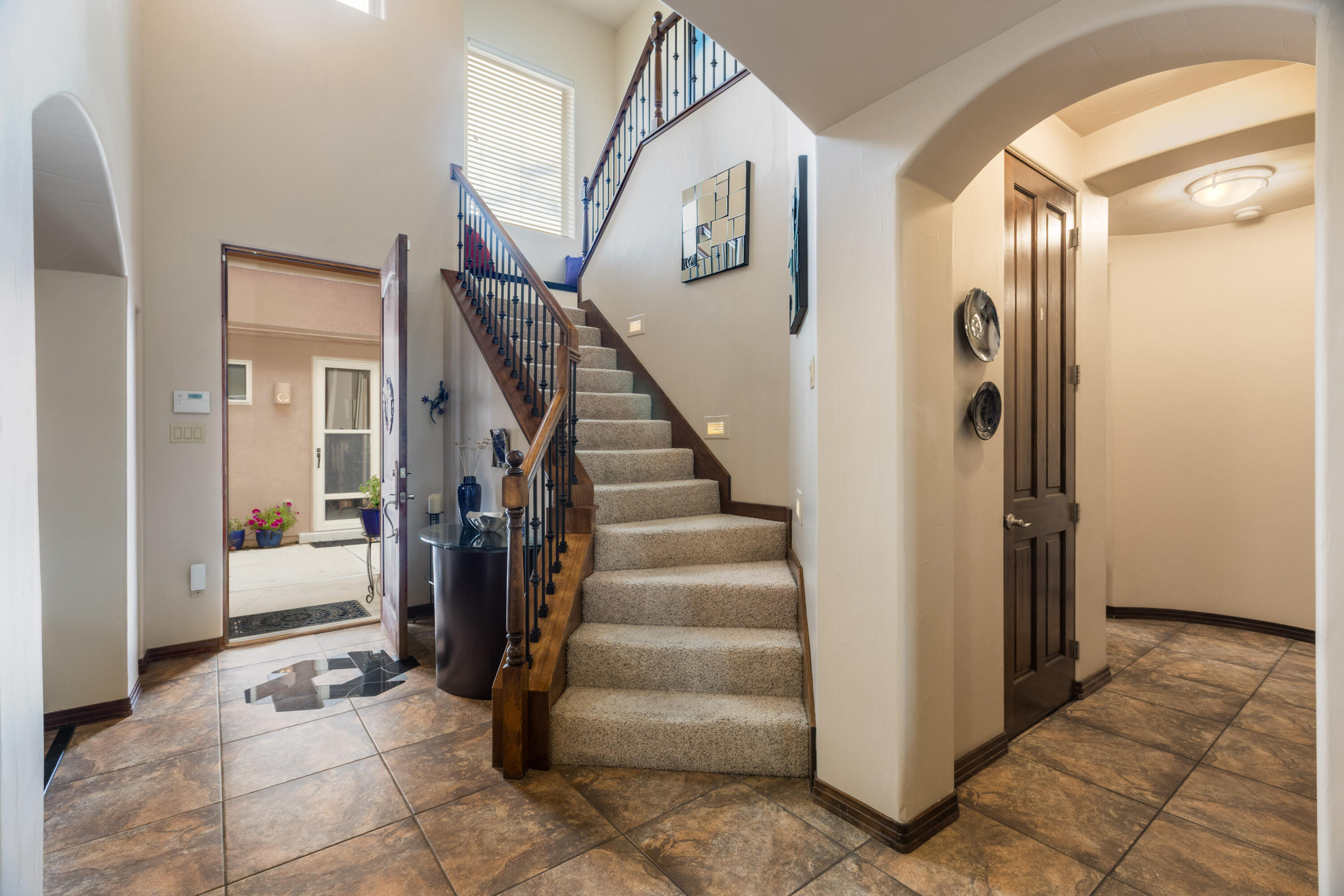 2929 Redondo Santa Fe Loop NE