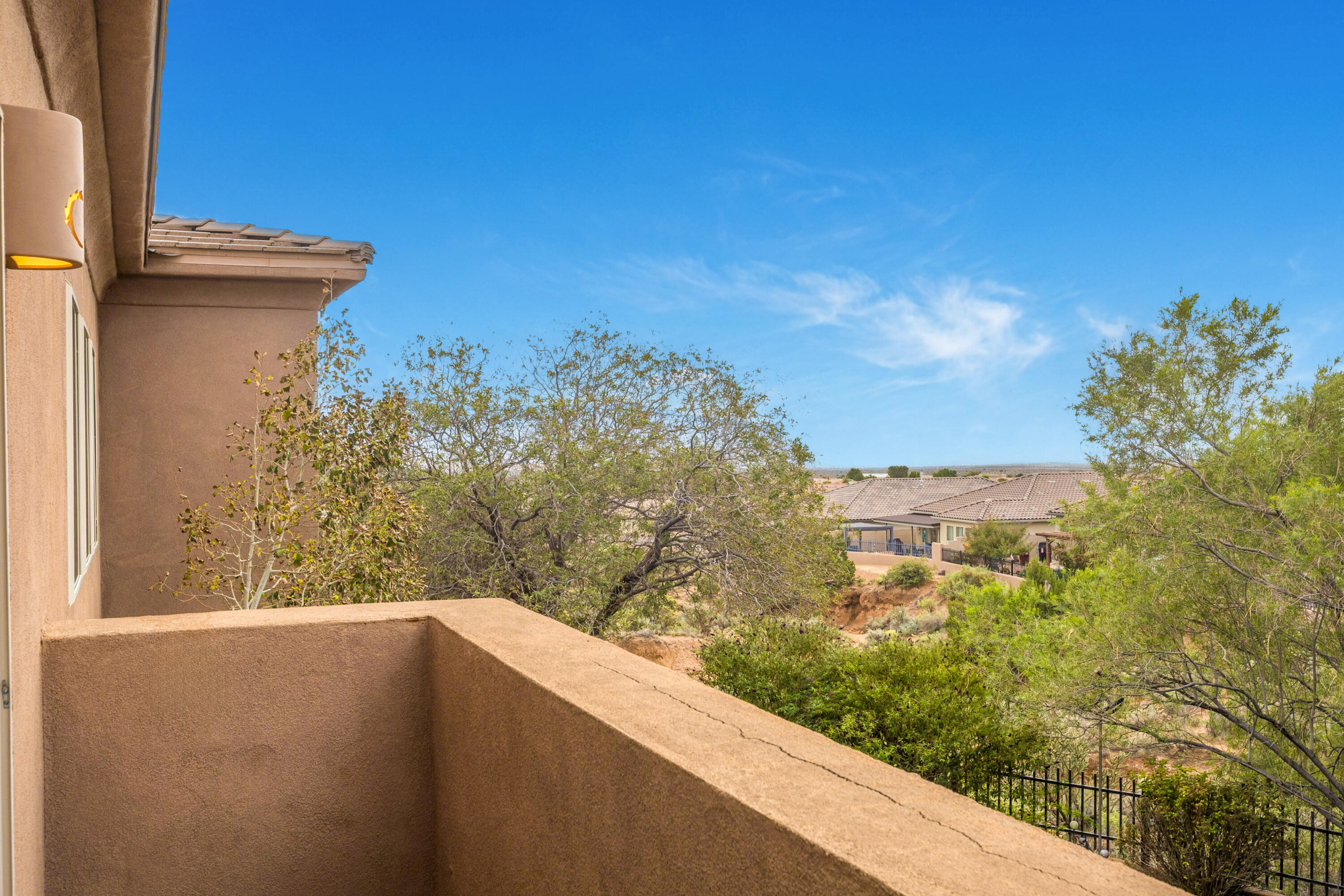 2929 Redondo Santa Fe Loop NE