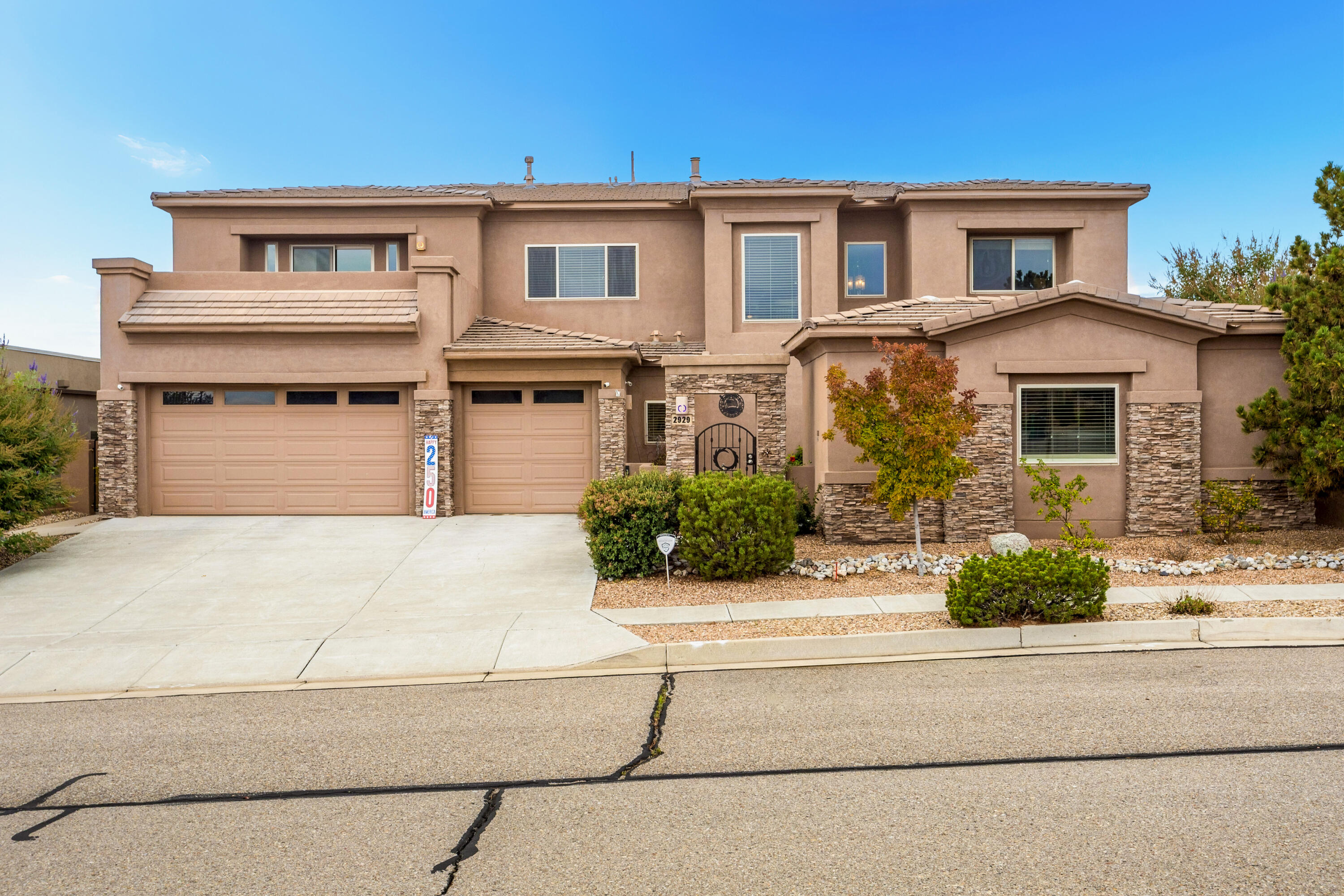 2929 Redondo Santa Fe Loop NE