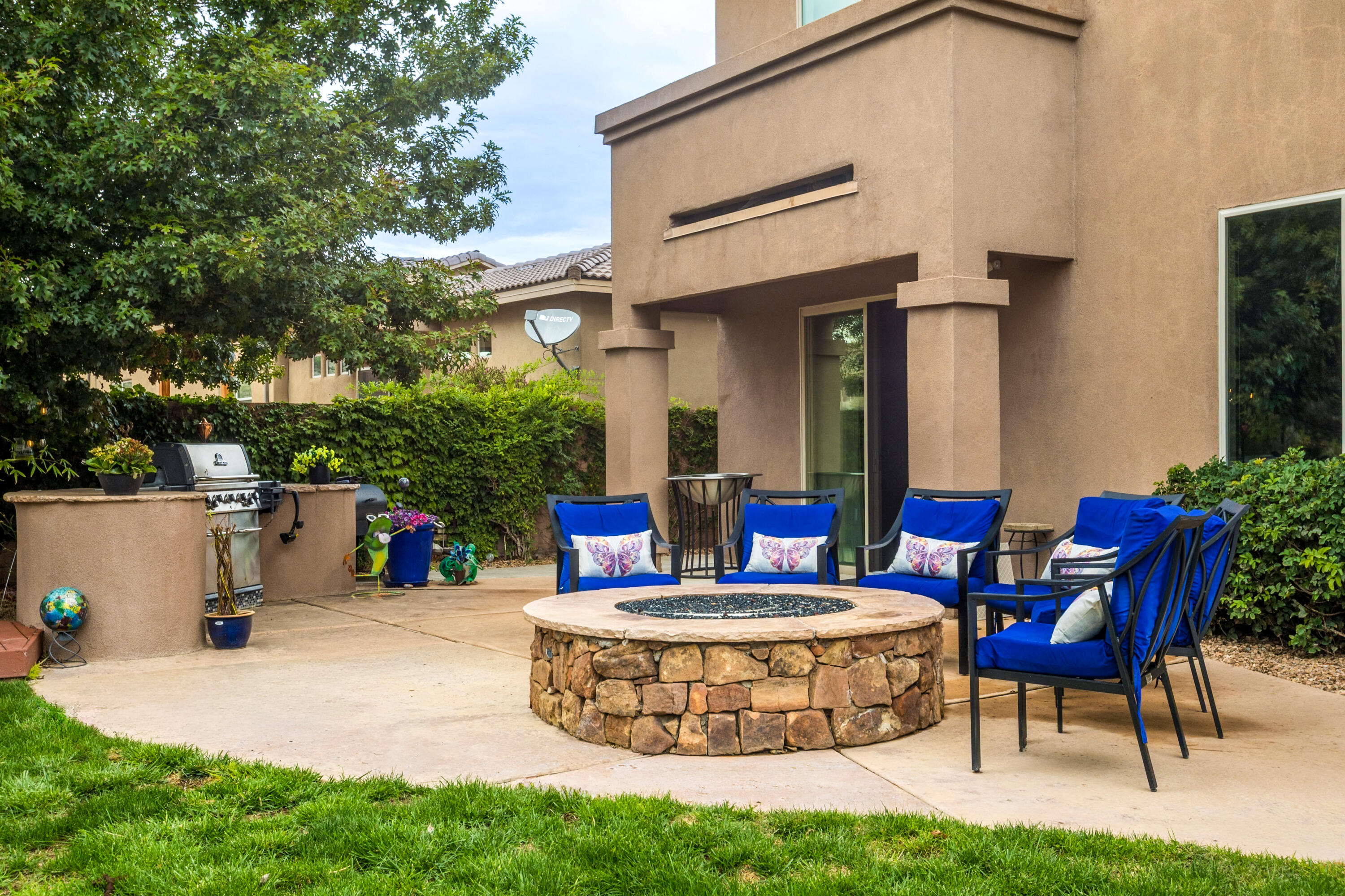 2929 Redondo Santa Fe Loop NE