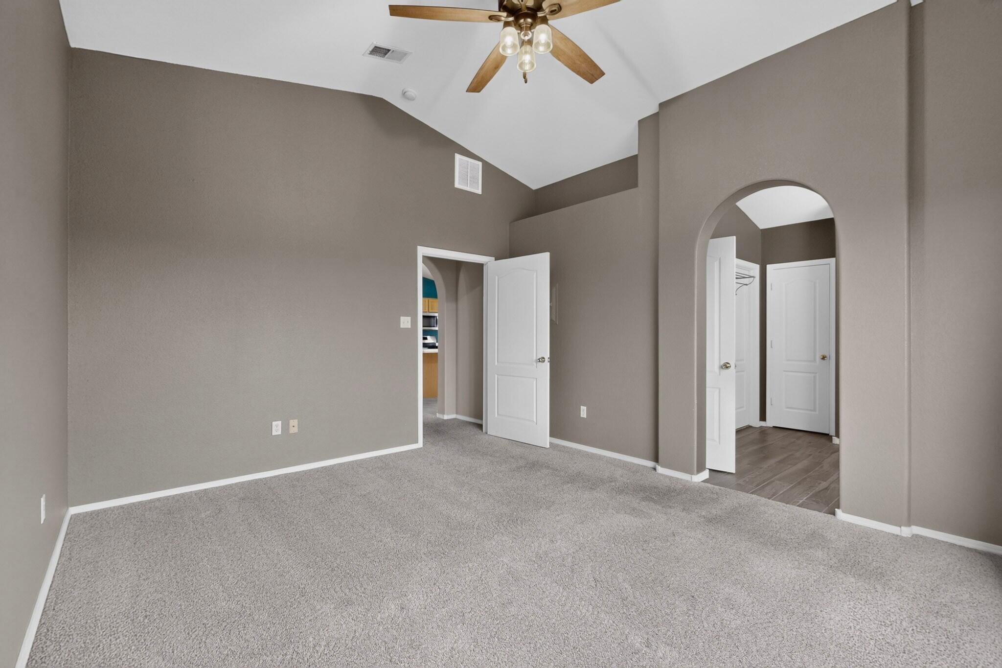 617 Sunny Meadows Drive NE