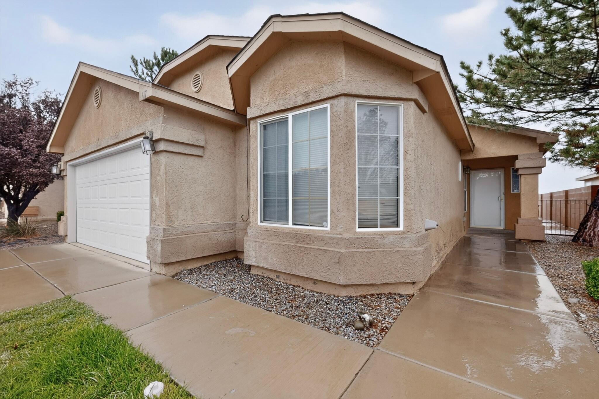617 Sunny Meadows Drive NE