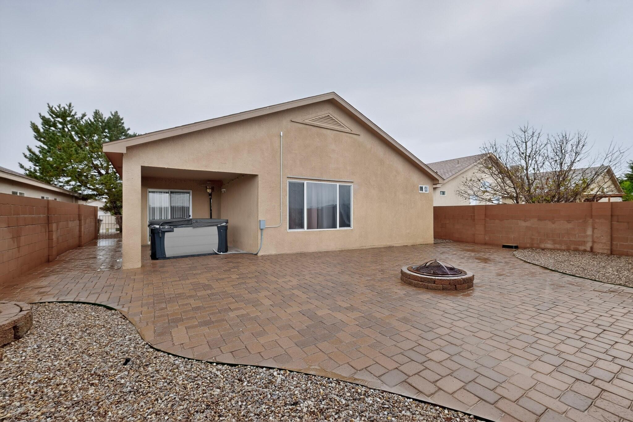 617 Sunny Meadows Drive NE