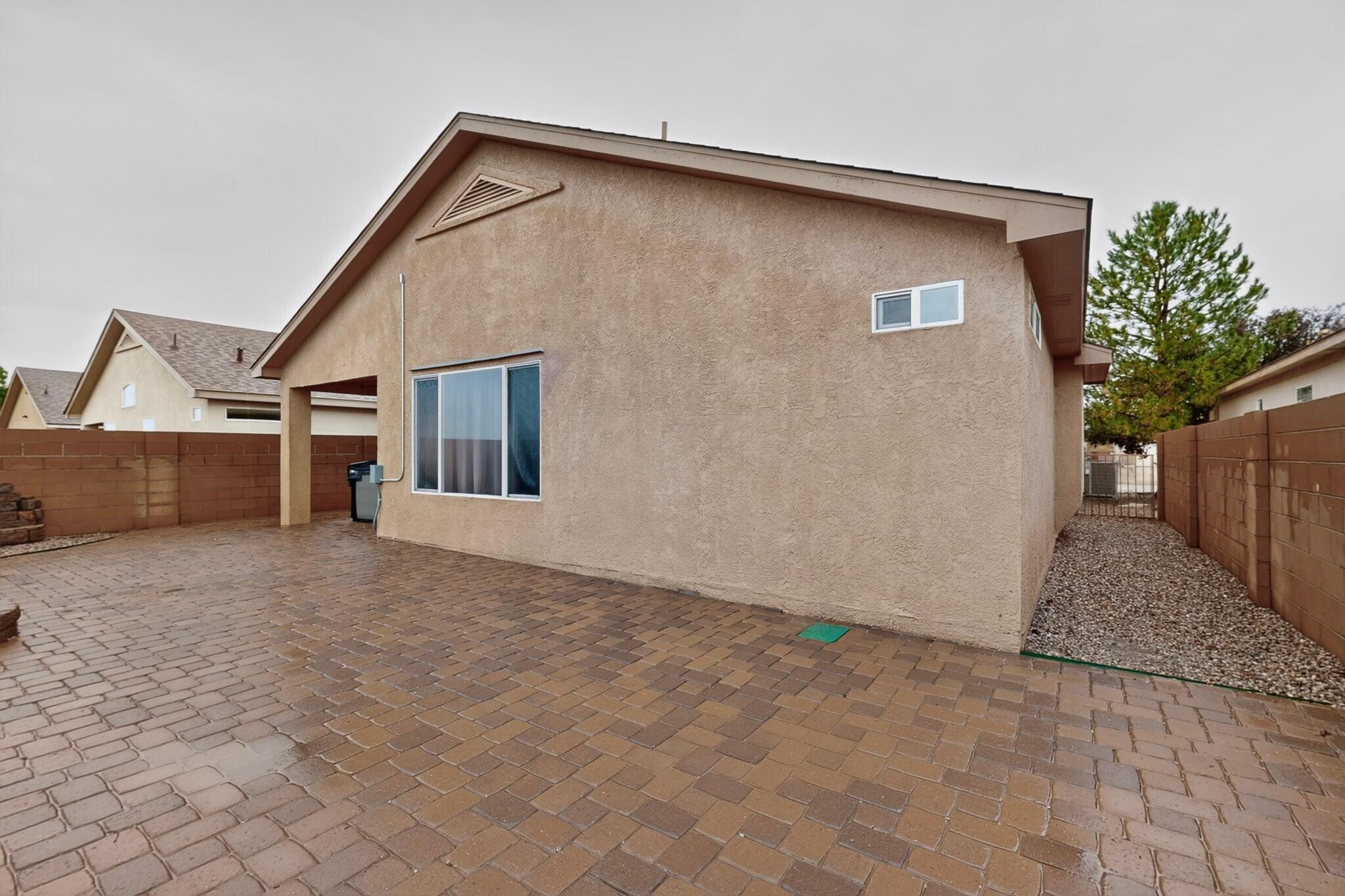 617 Sunny Meadows Drive NE