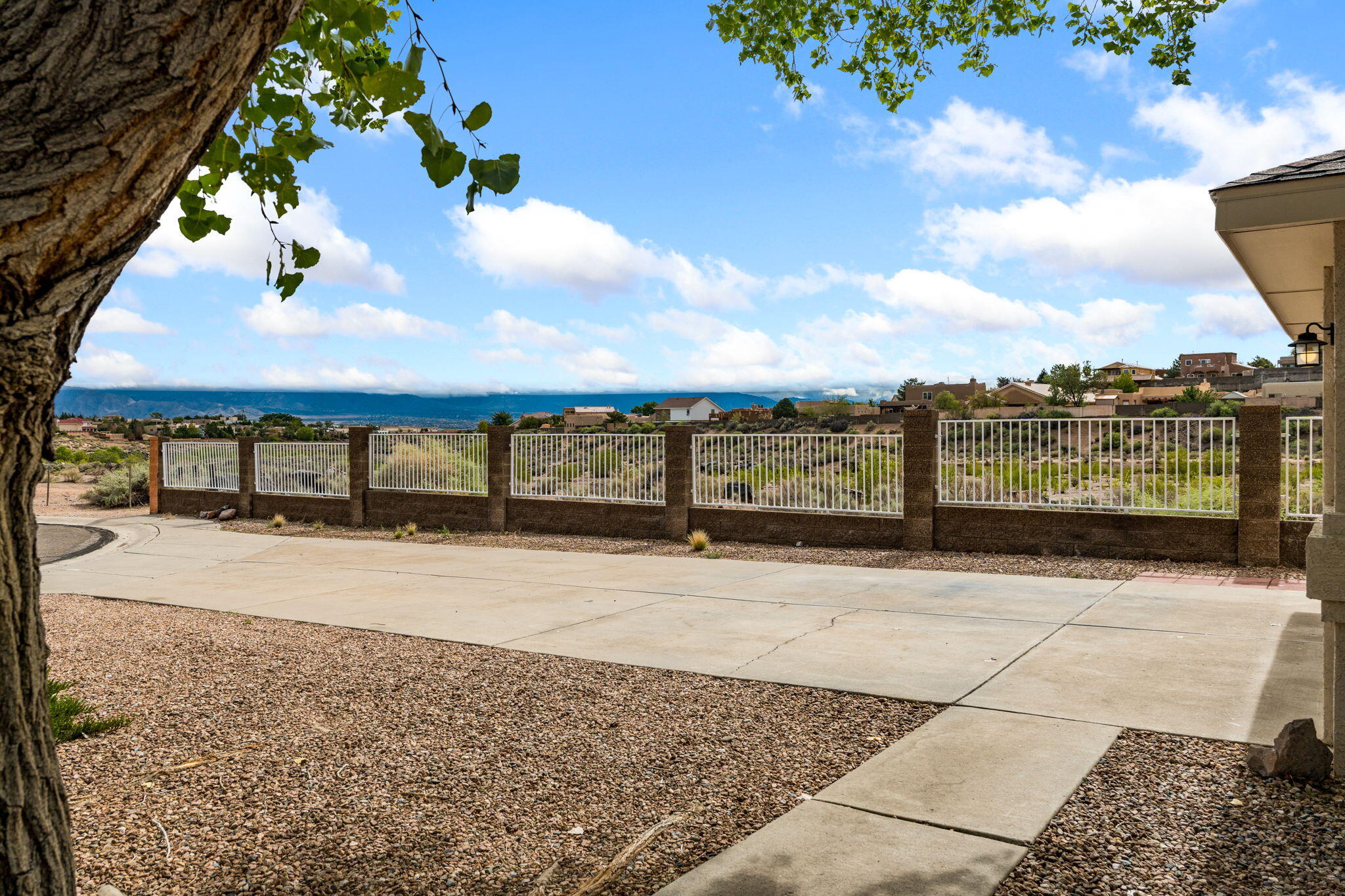 5304 Bandelier Drive NW
