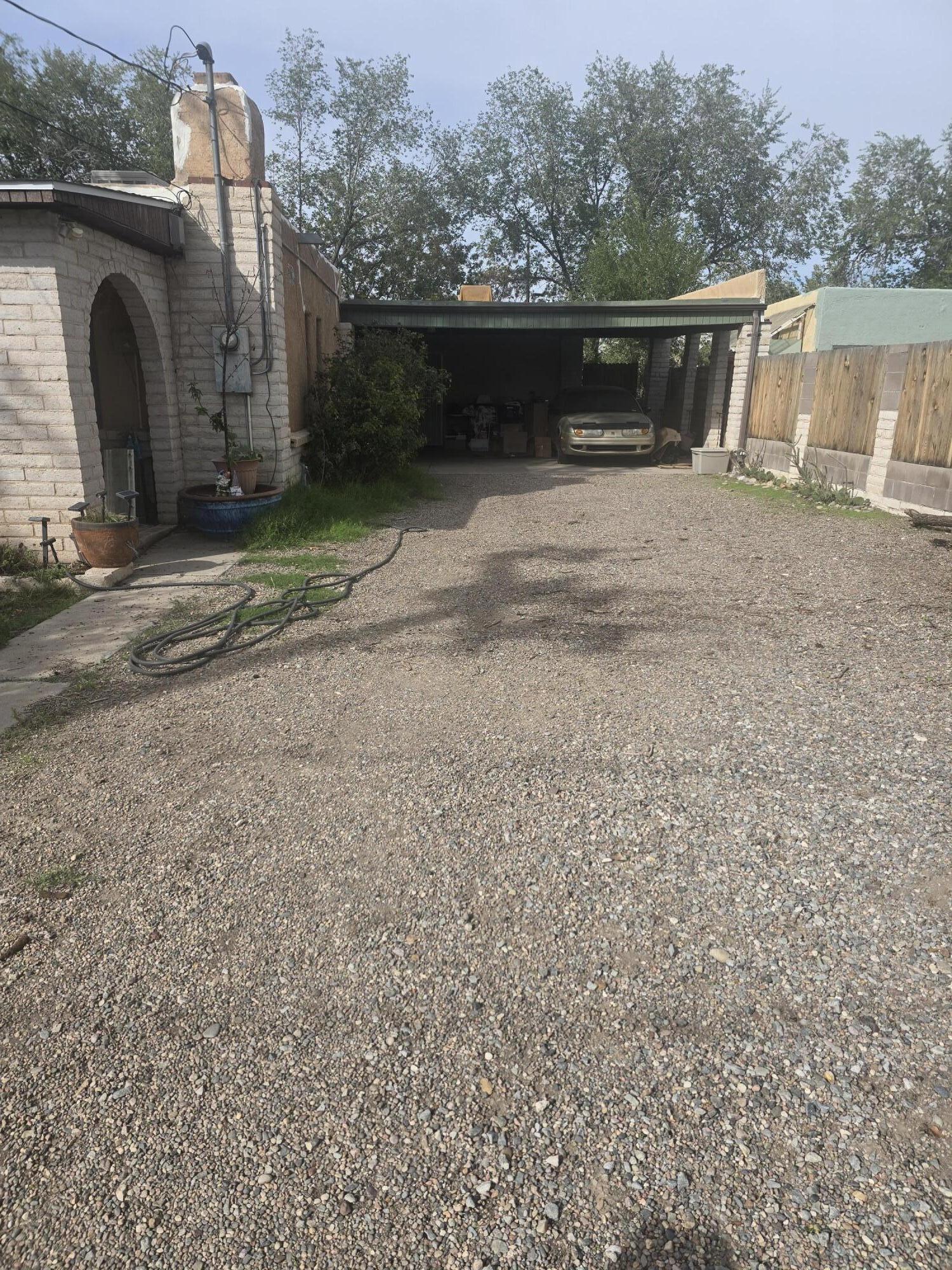 1123 Aztec Road NW