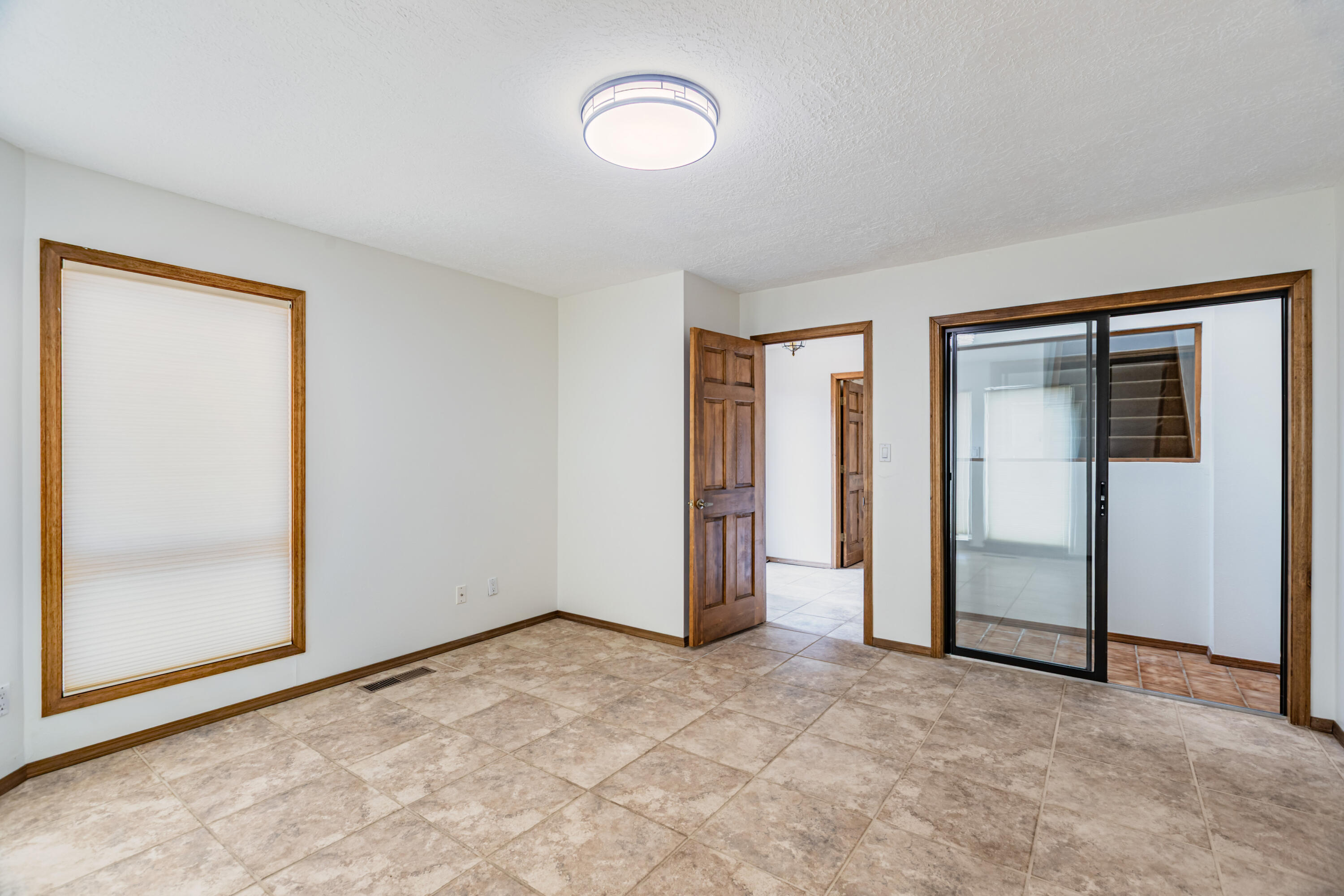 820 Piedra Vista Road NE