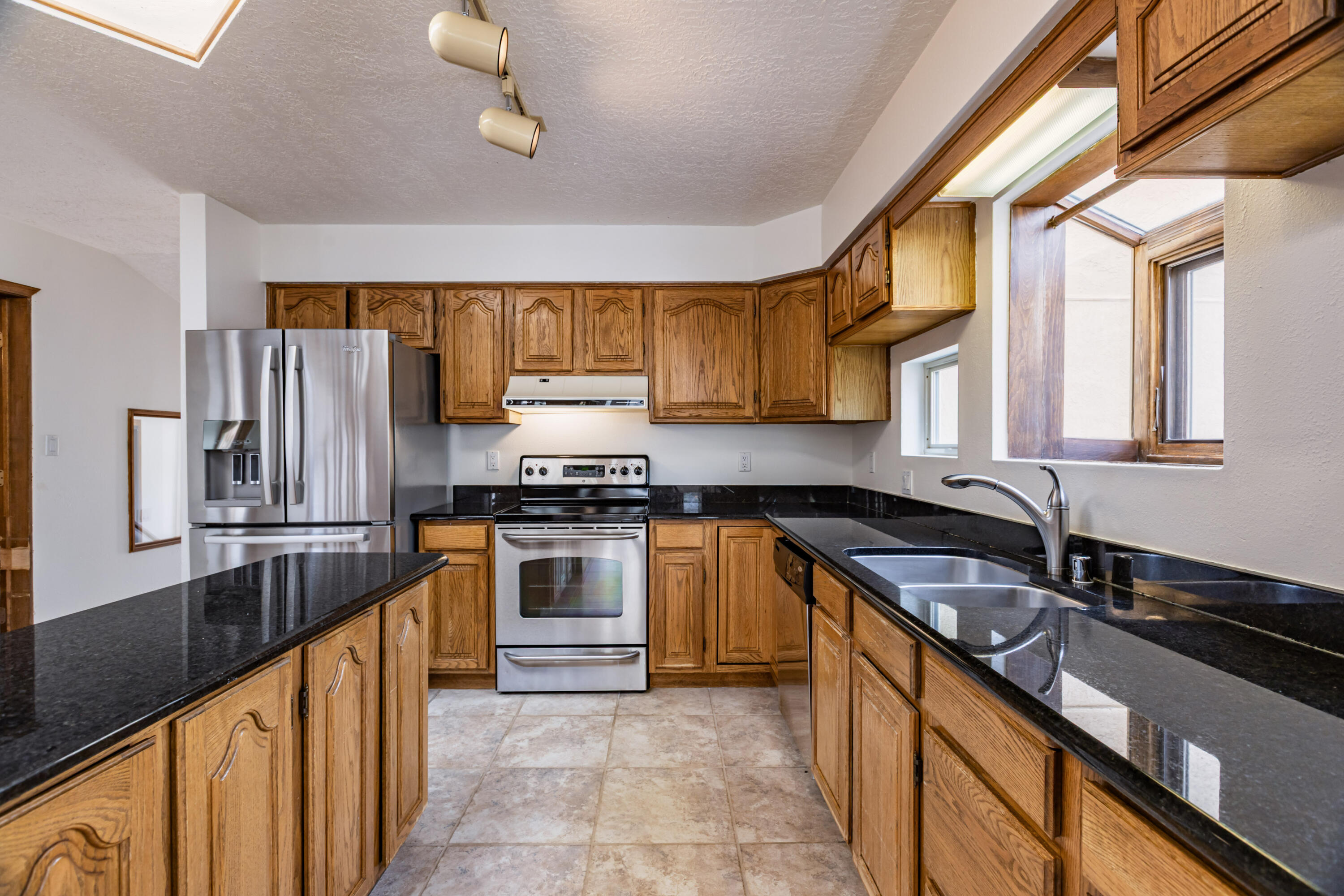 820 Piedra Vista Road NE