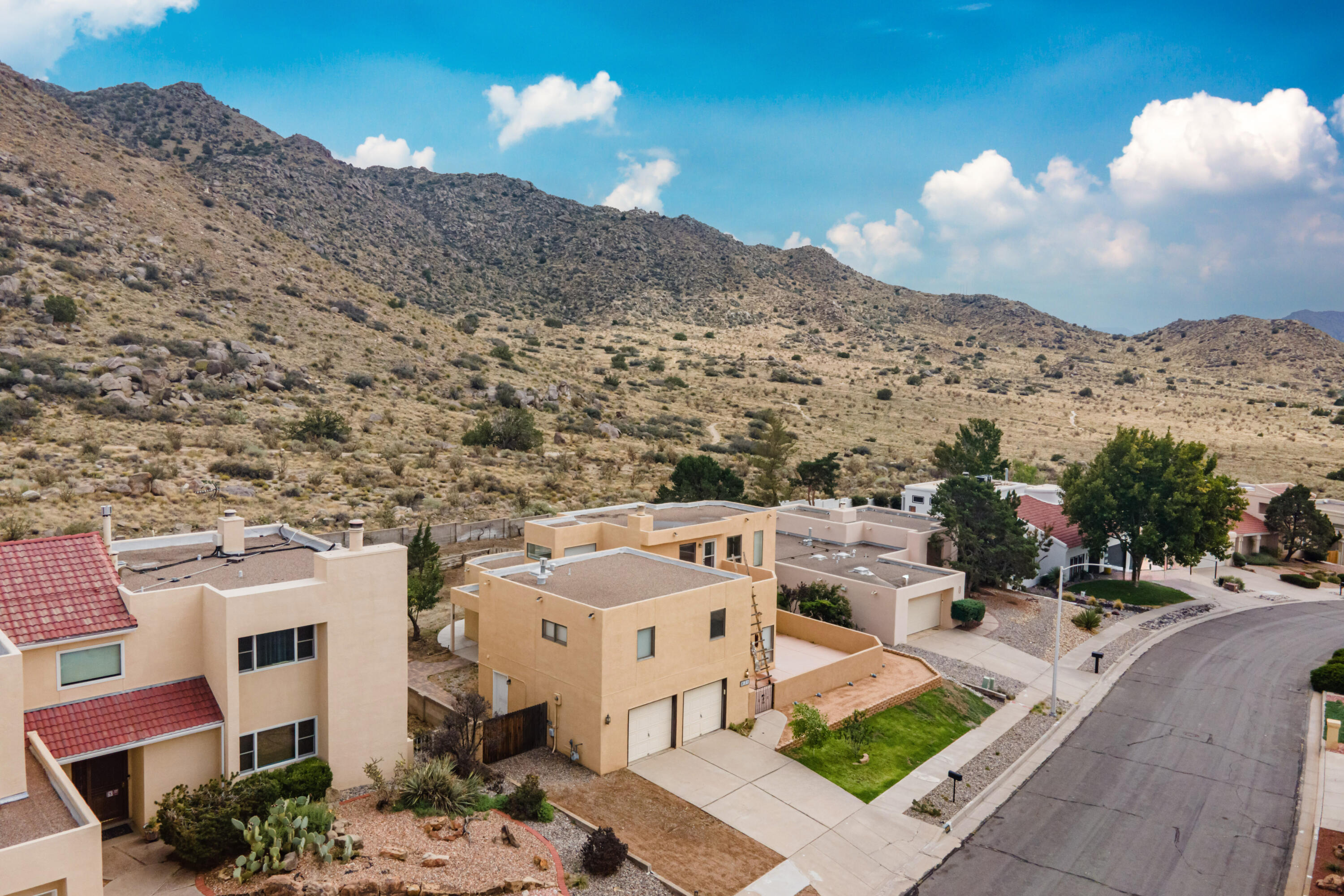 820 Piedra Vista Road NE