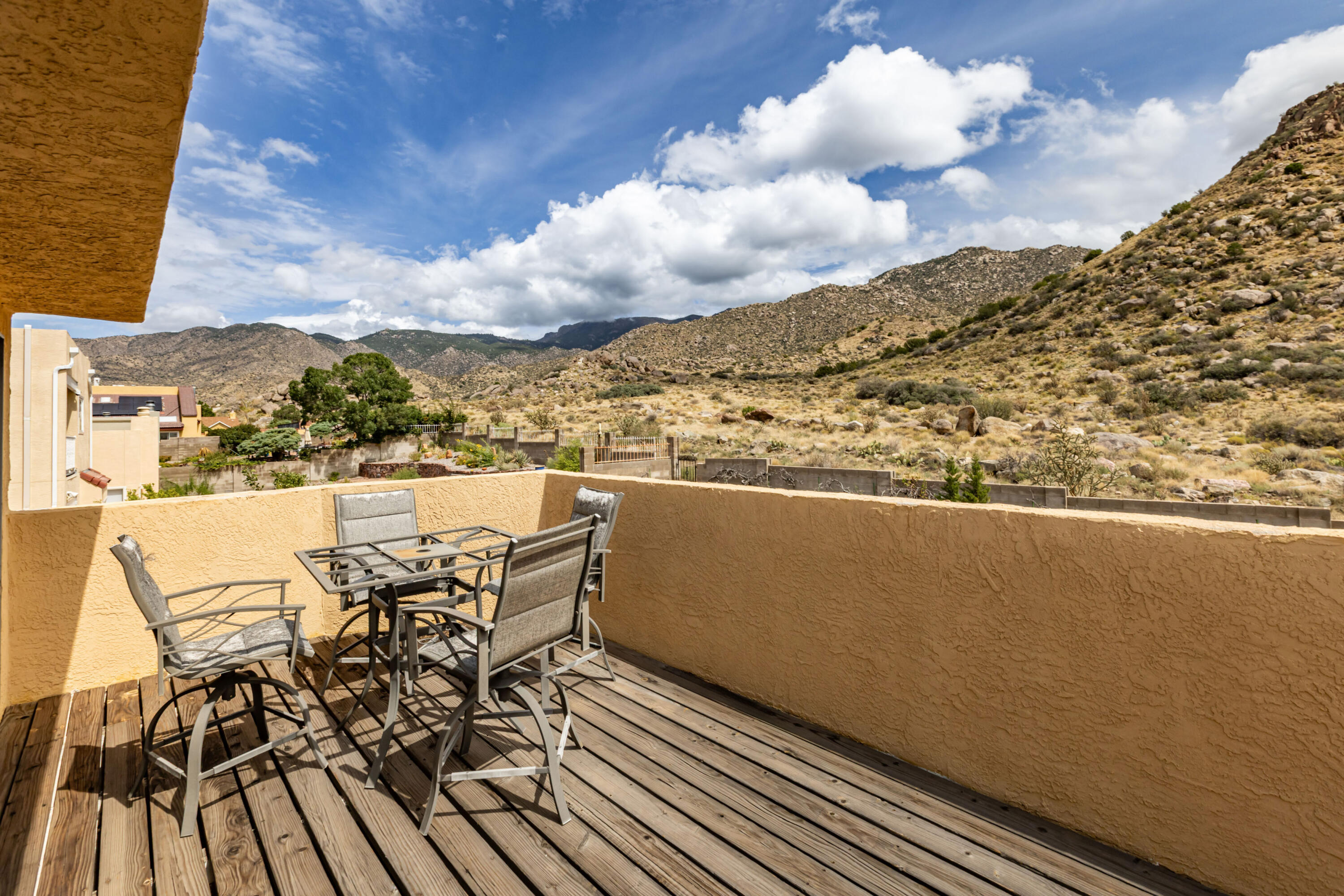 820 Piedra Vista Road NE