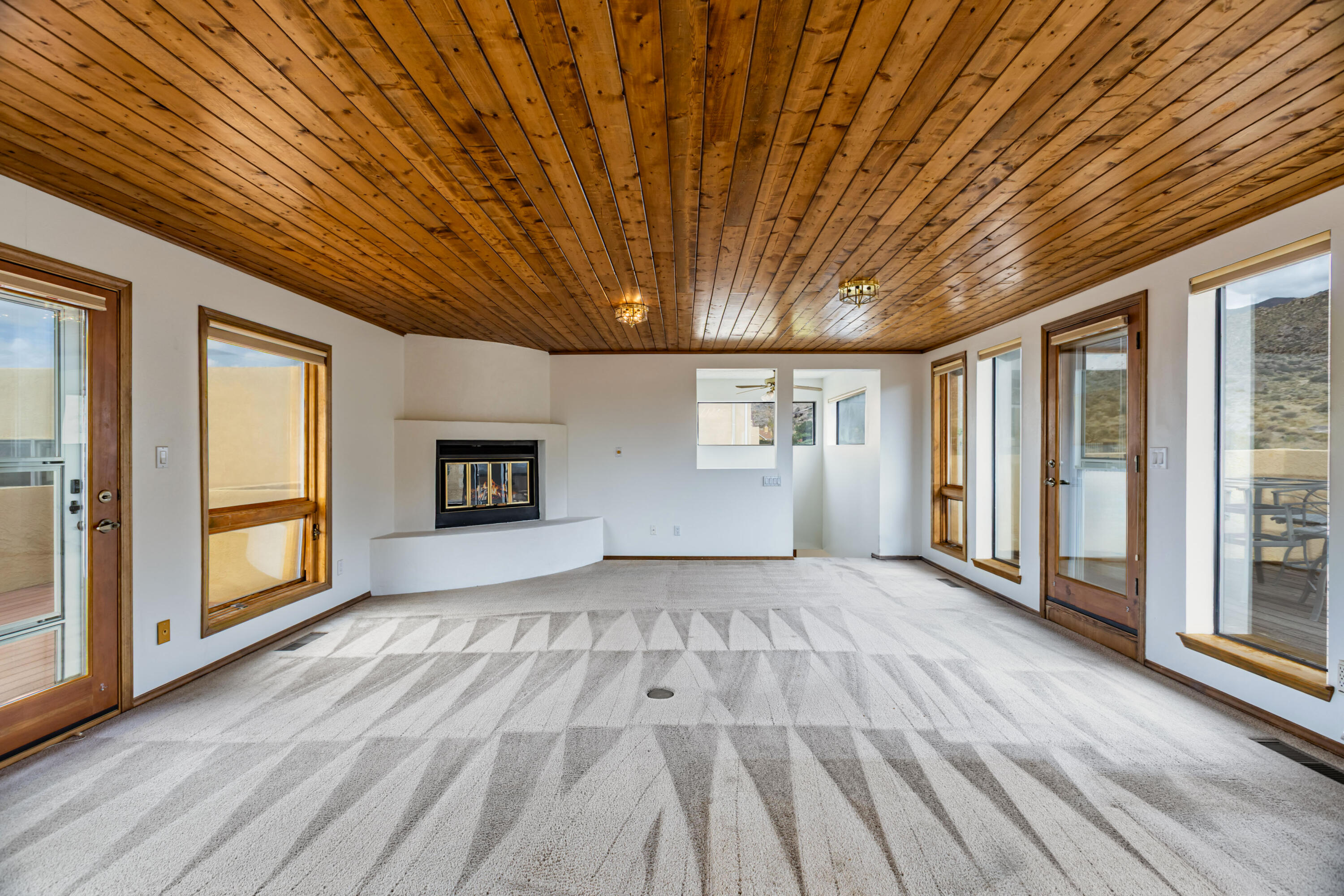 820 Piedra Vista Road NE