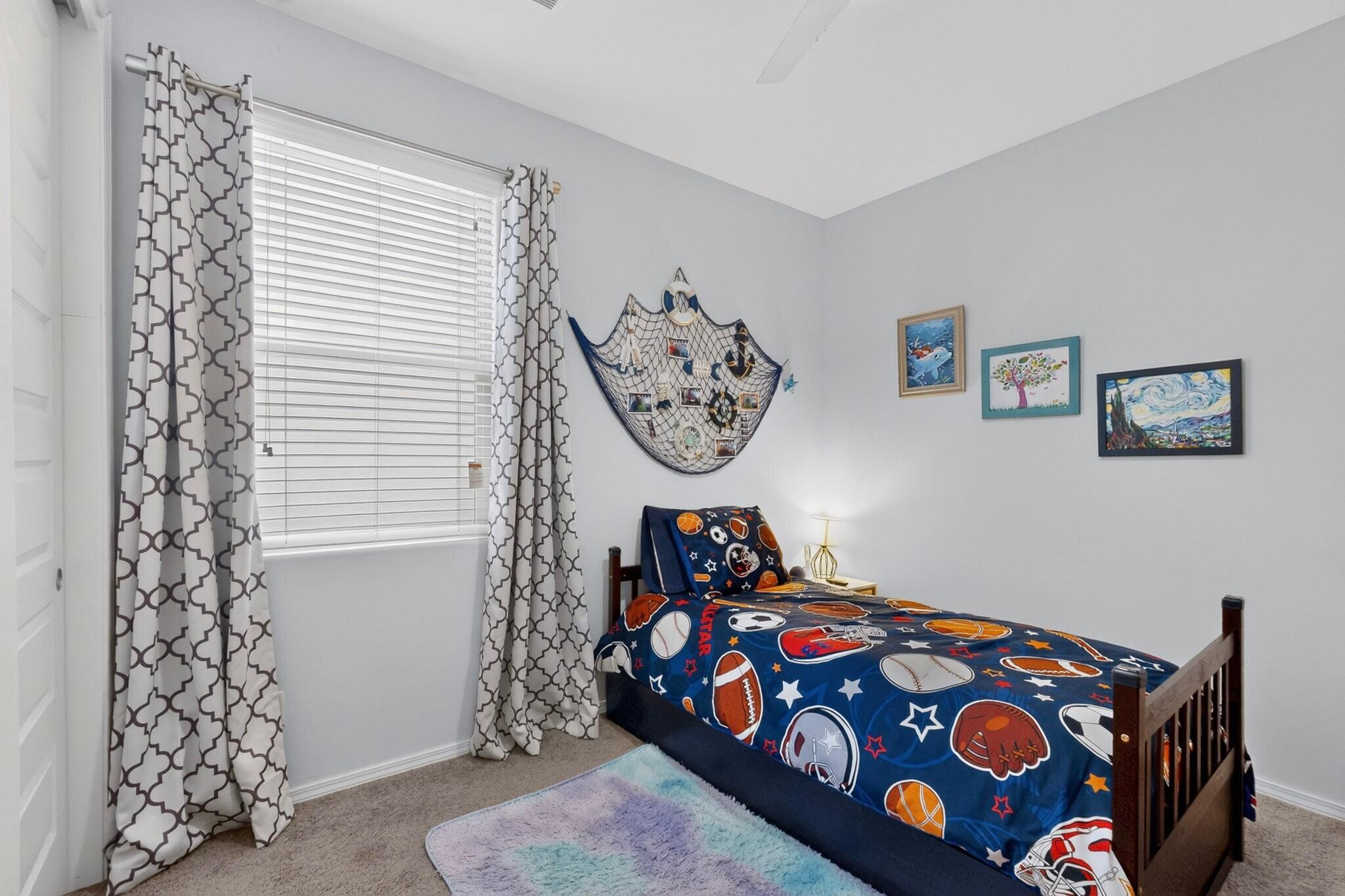 4340 Golden Eagle Loop NE