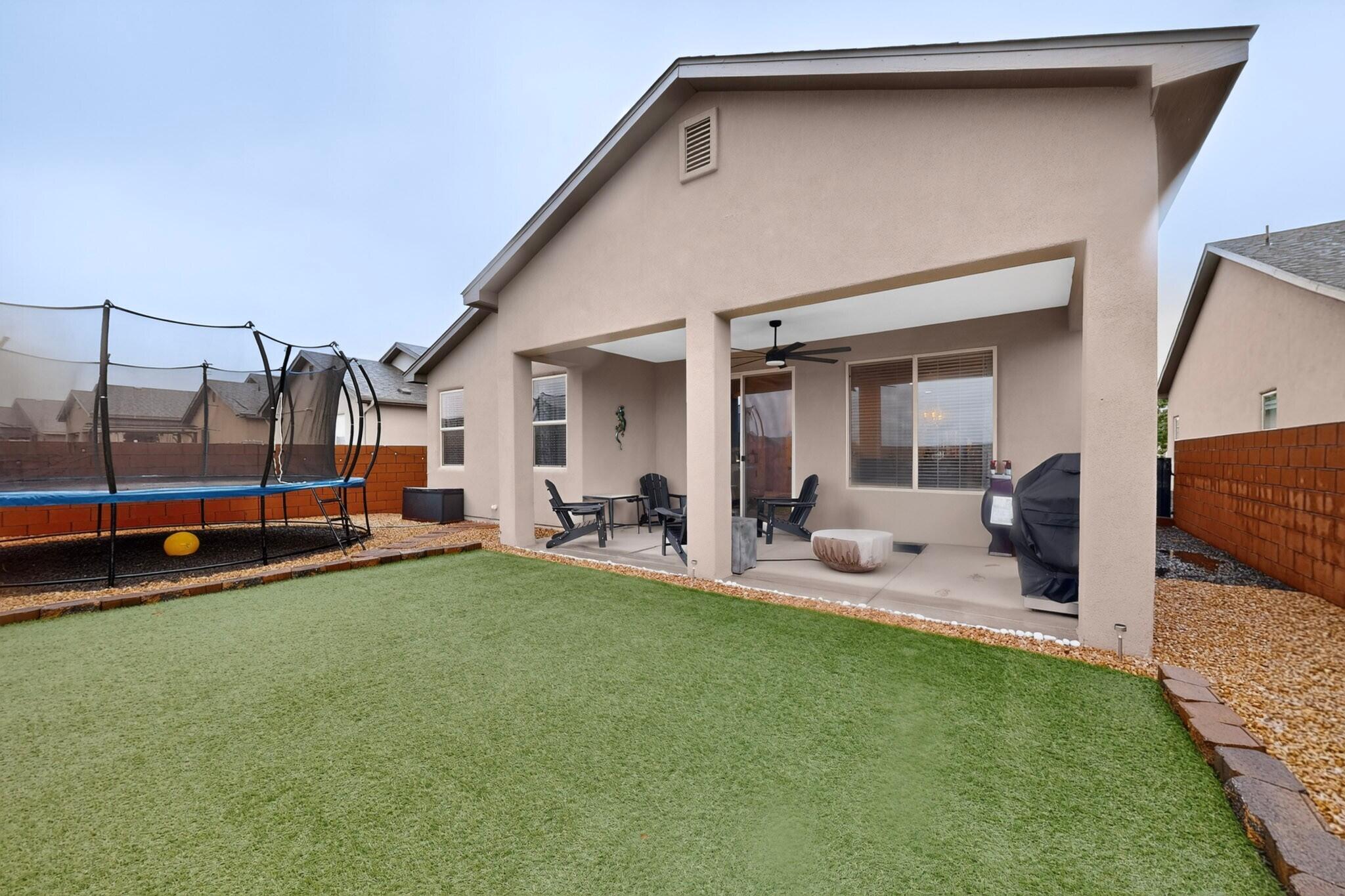 4340 Golden Eagle Loop NE