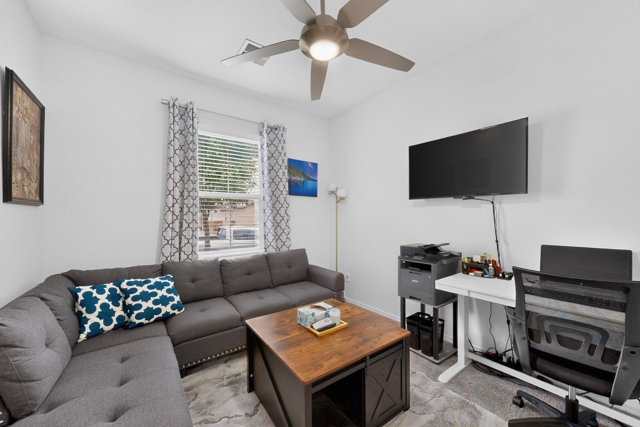 4340 Golden Eagle Loop NE