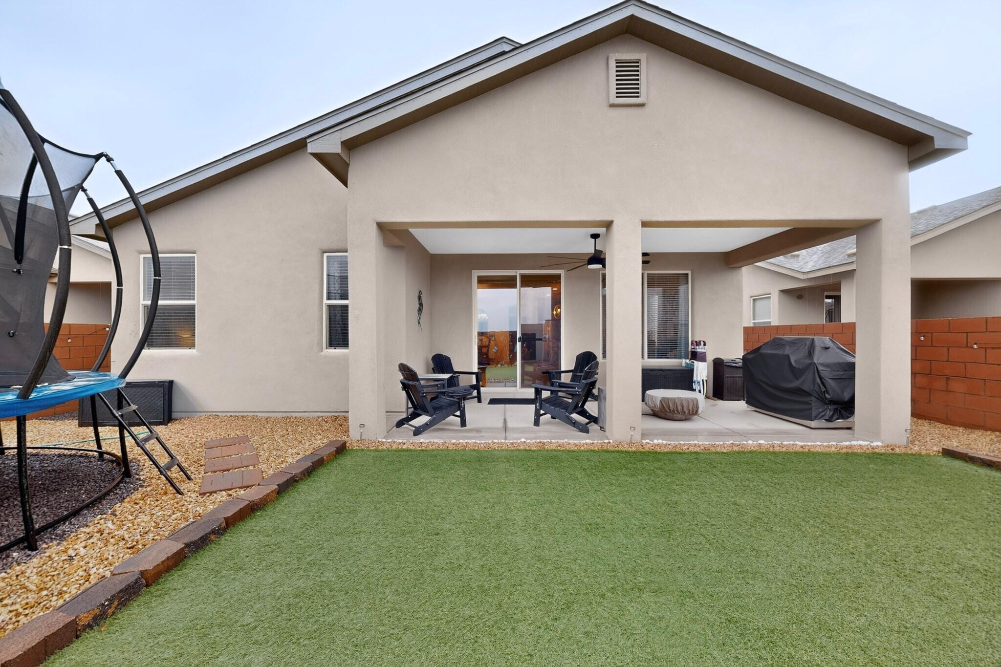 4340 Golden Eagle Loop NE