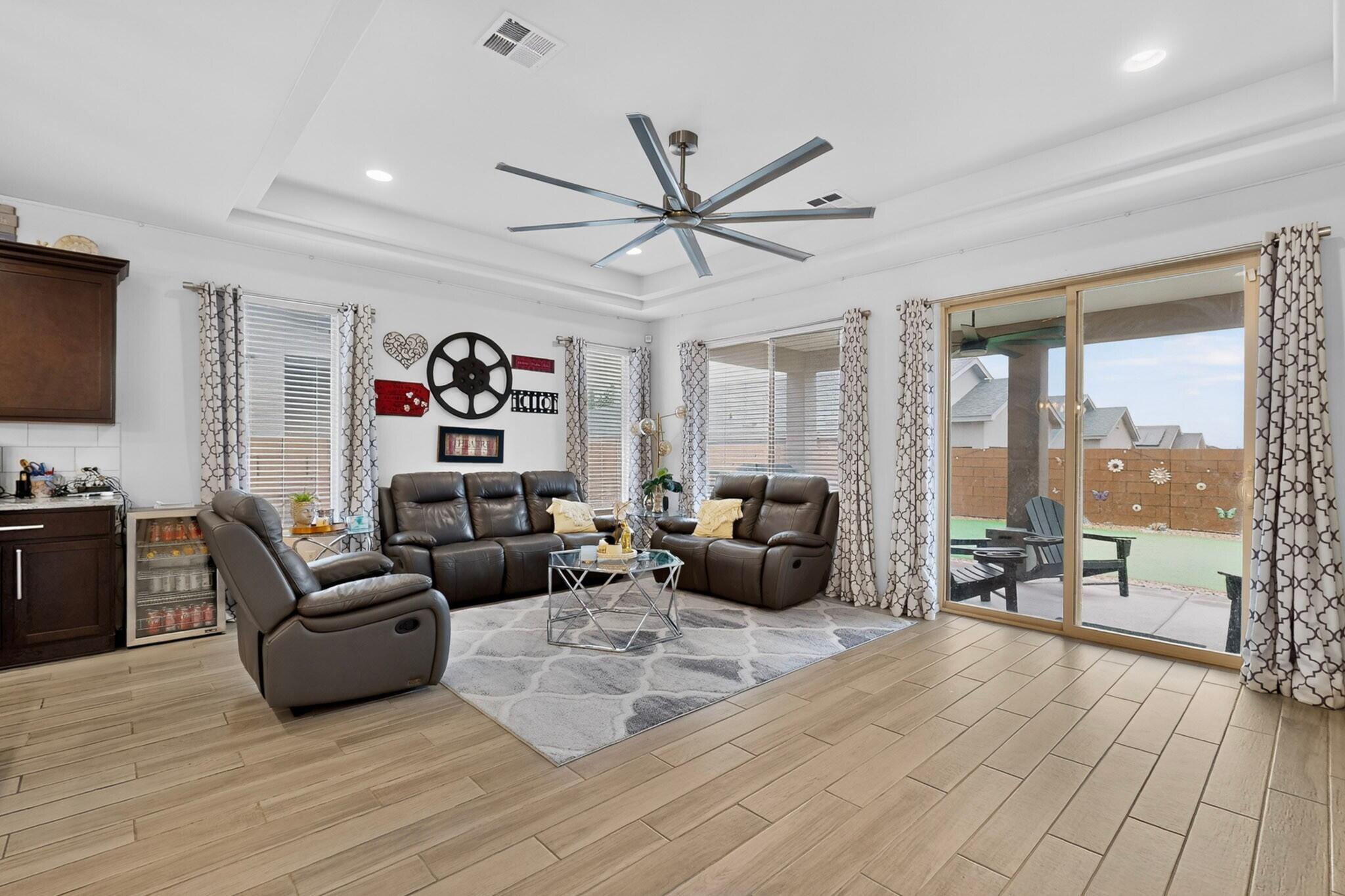 4340 Golden Eagle Loop NE