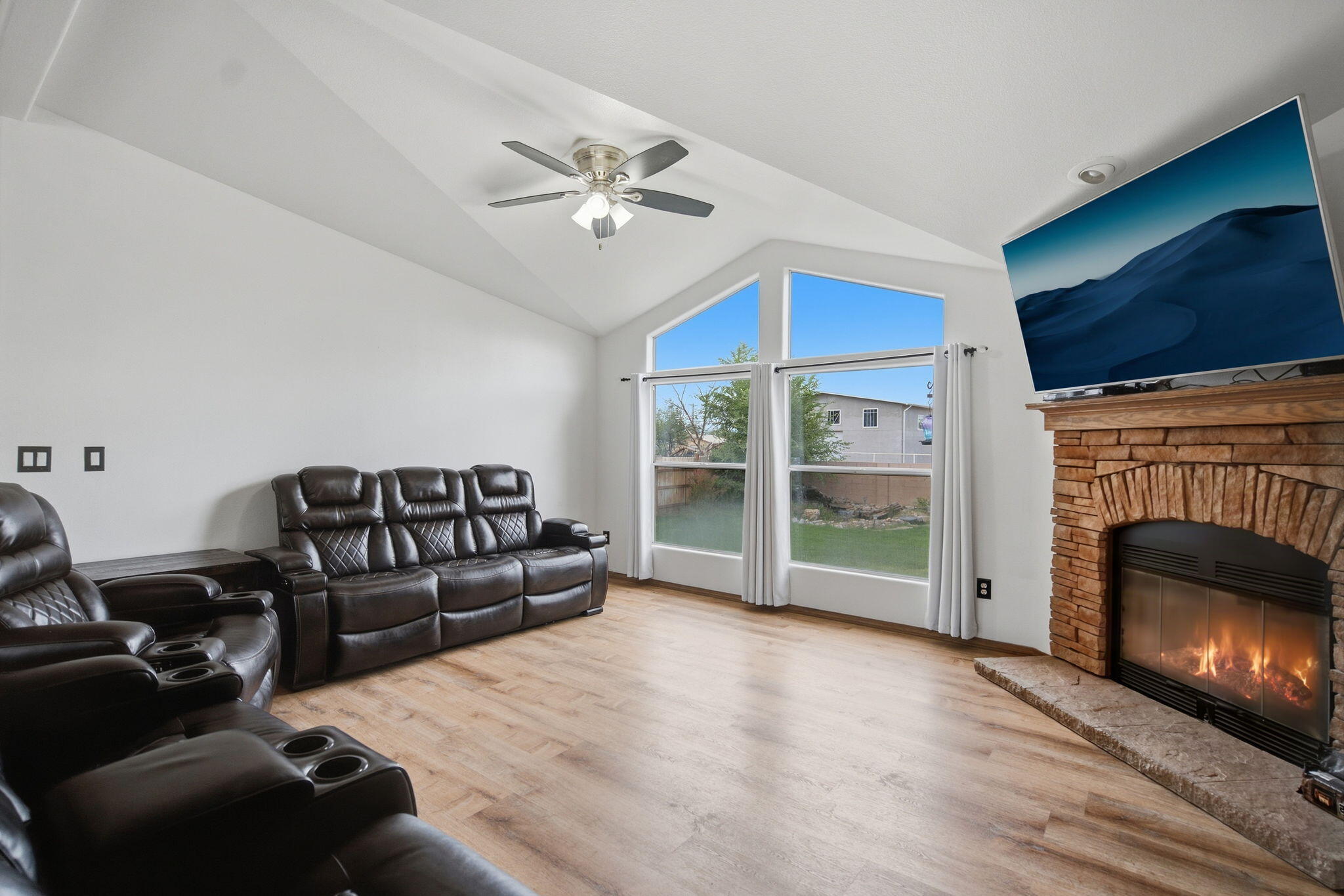113 Hacienda Road NW