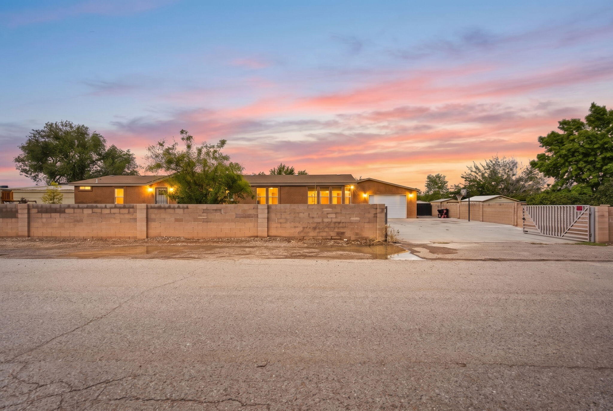 113 Hacienda Road NW