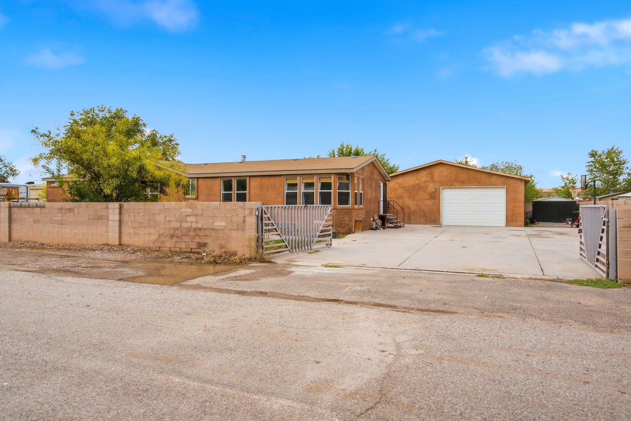 113 Hacienda Road NW