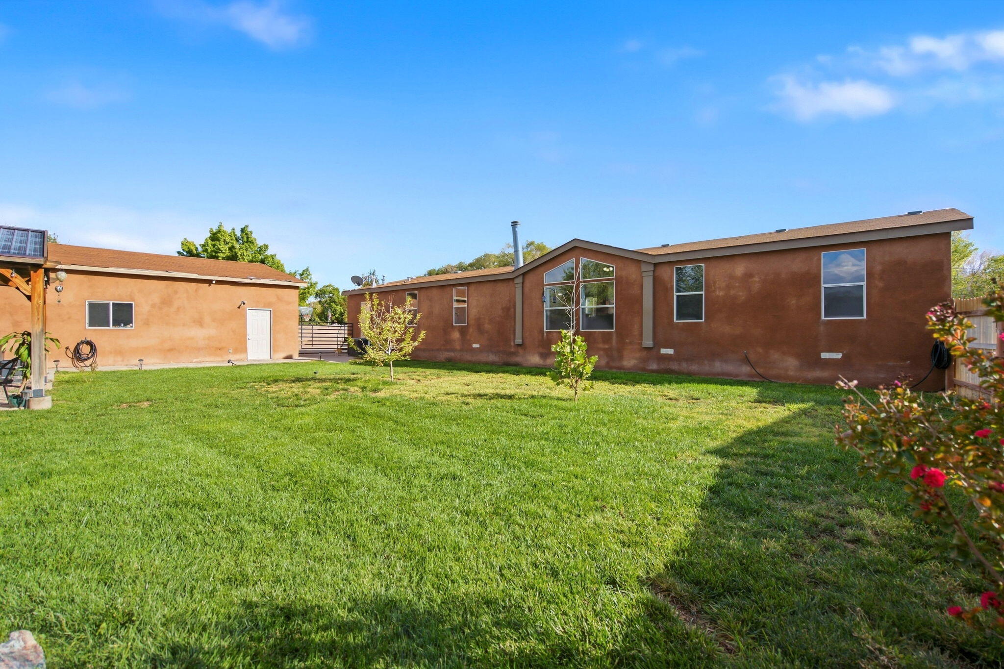 113 Hacienda Road NW