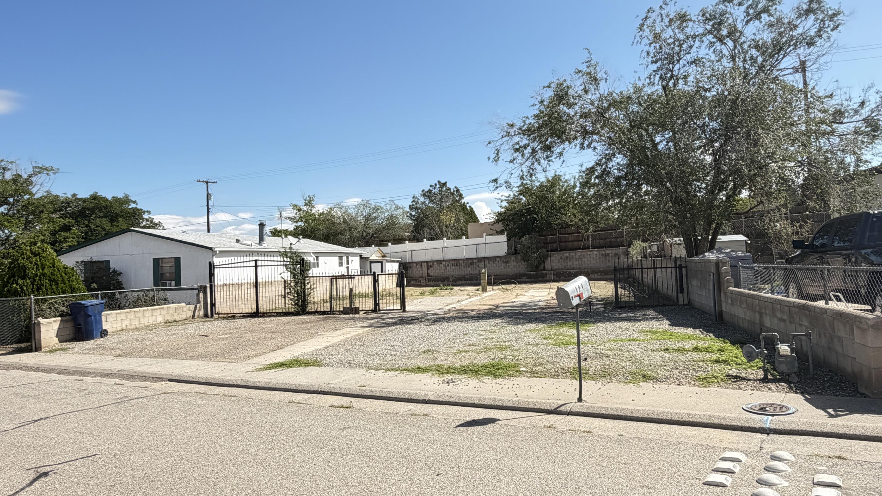 404 Long Bow Loop SW