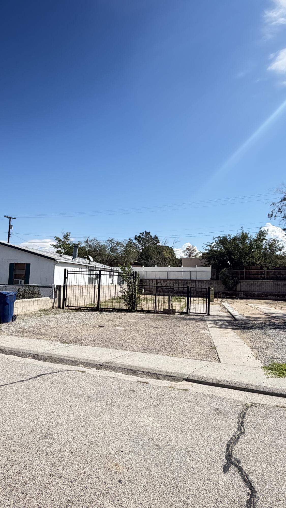404 Long Bow Loop SW