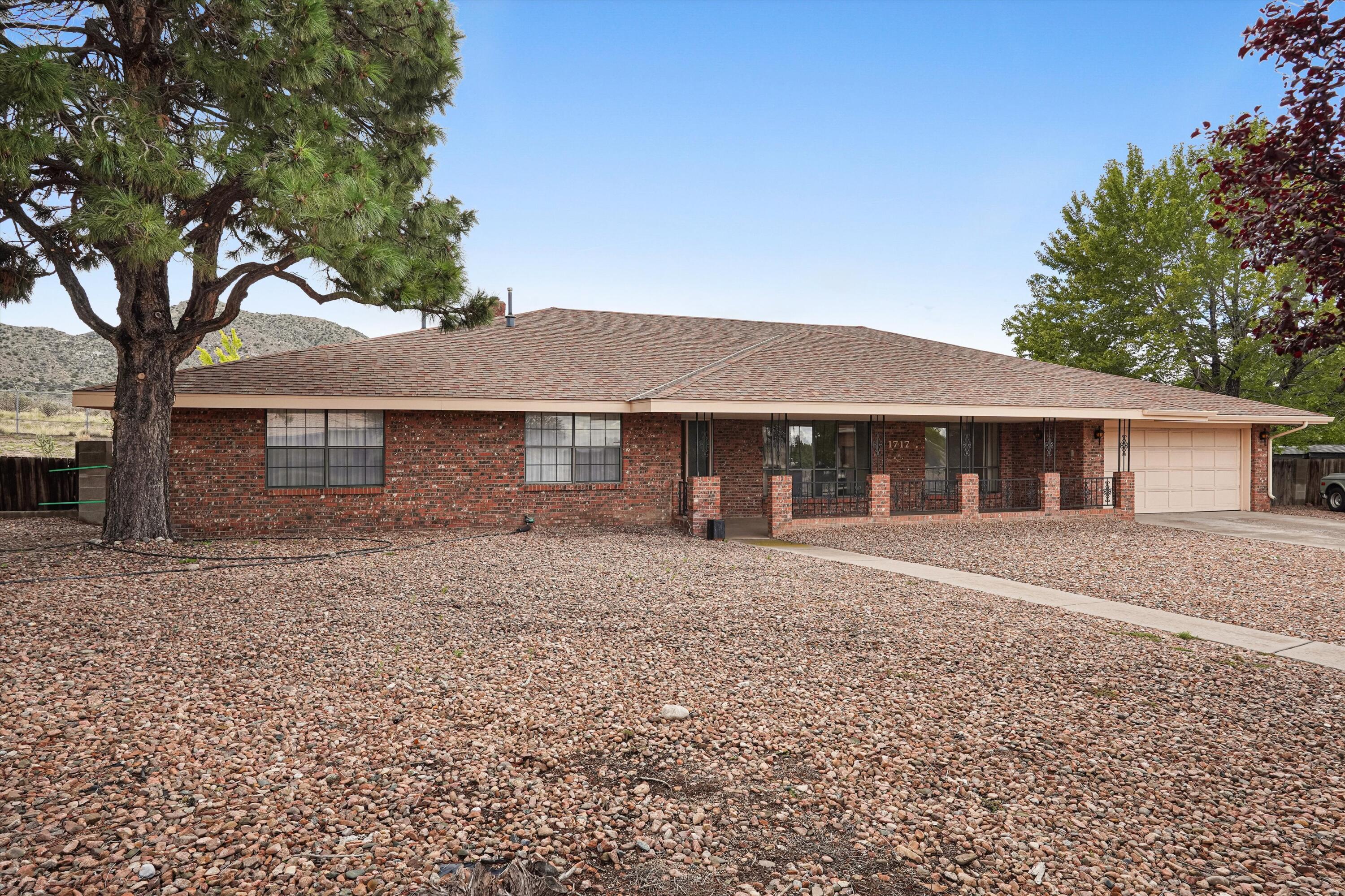 1717 Catron Court SE