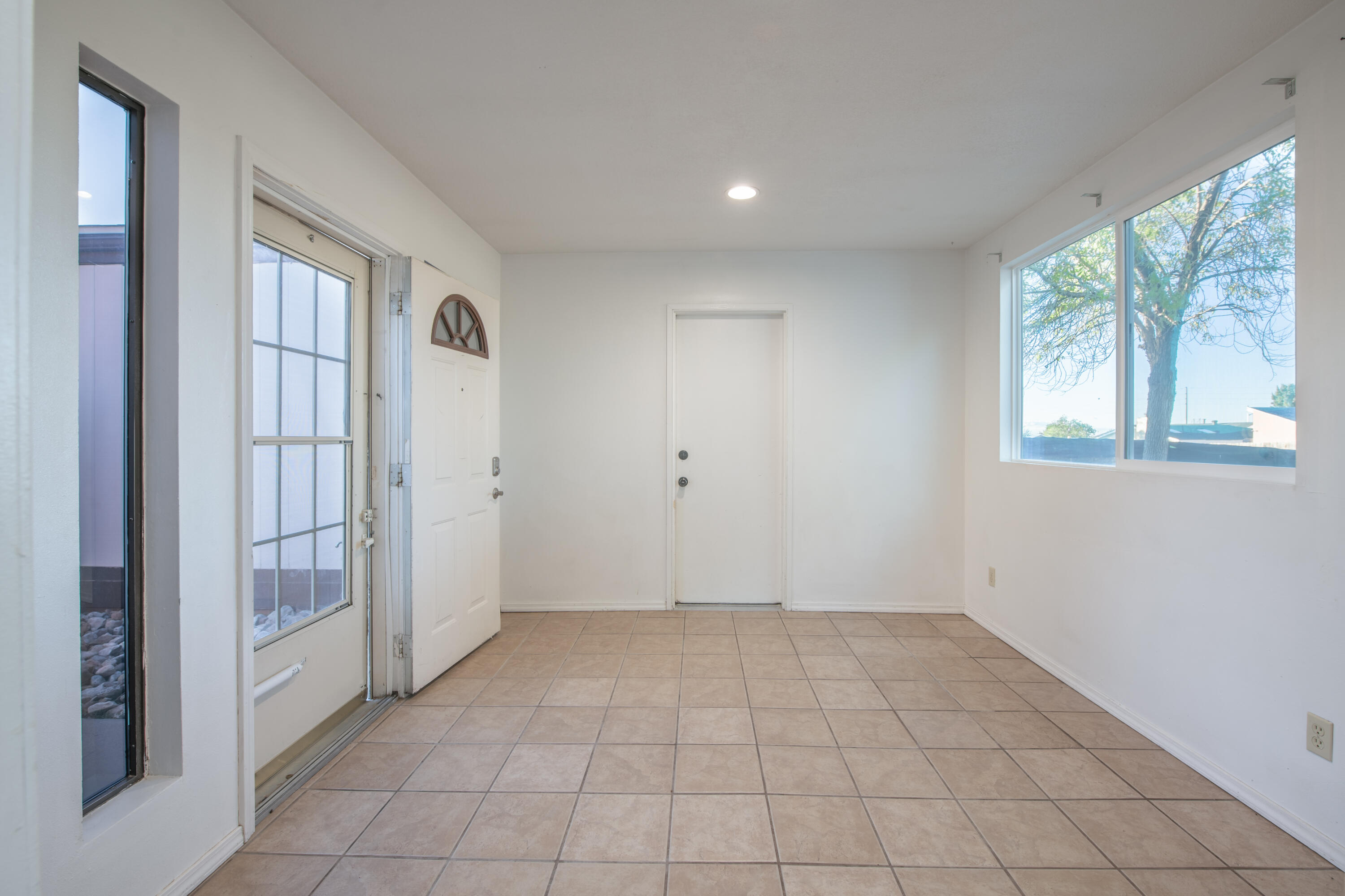 1390 Ponderosa Court SE