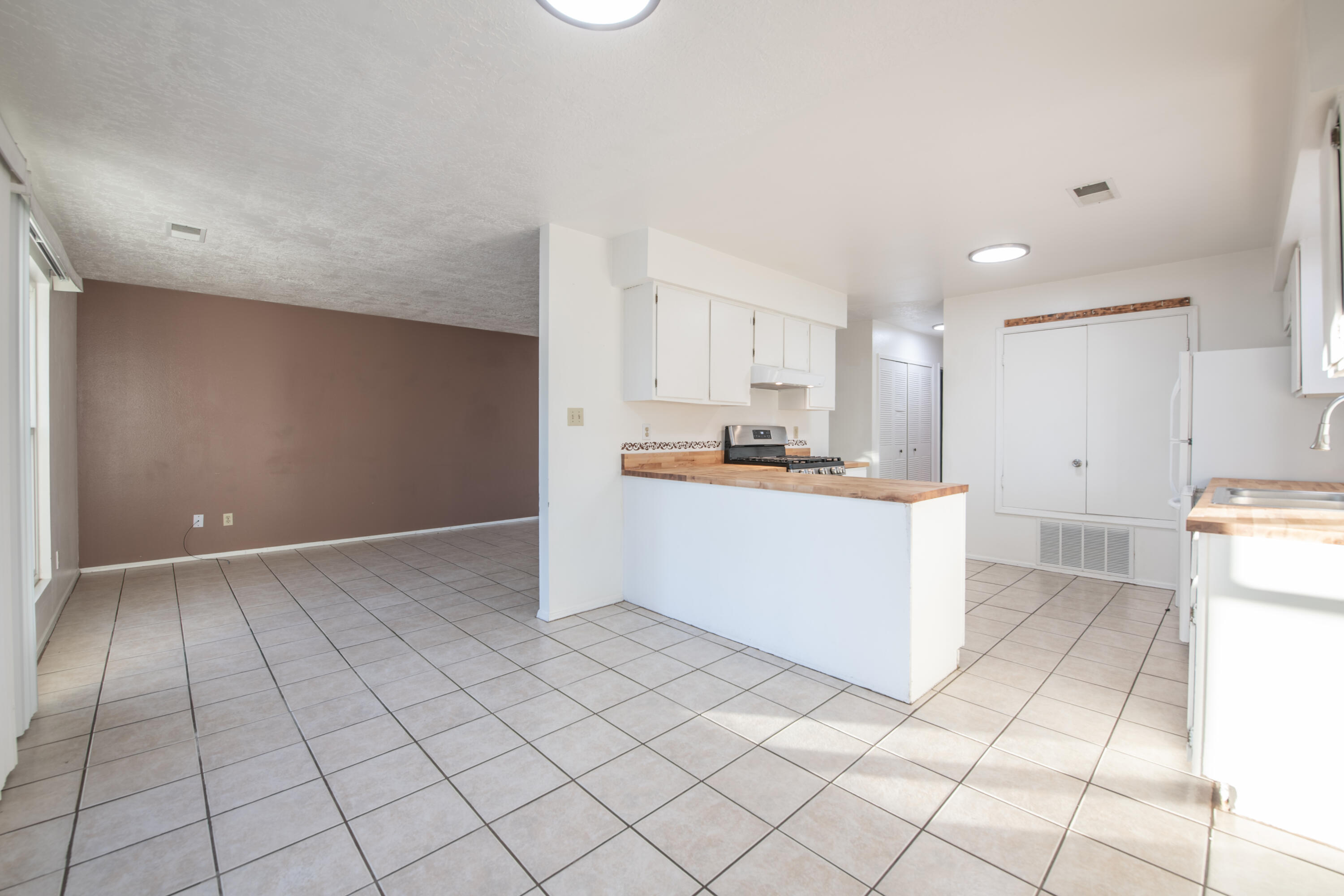 1390 Ponderosa Court SE