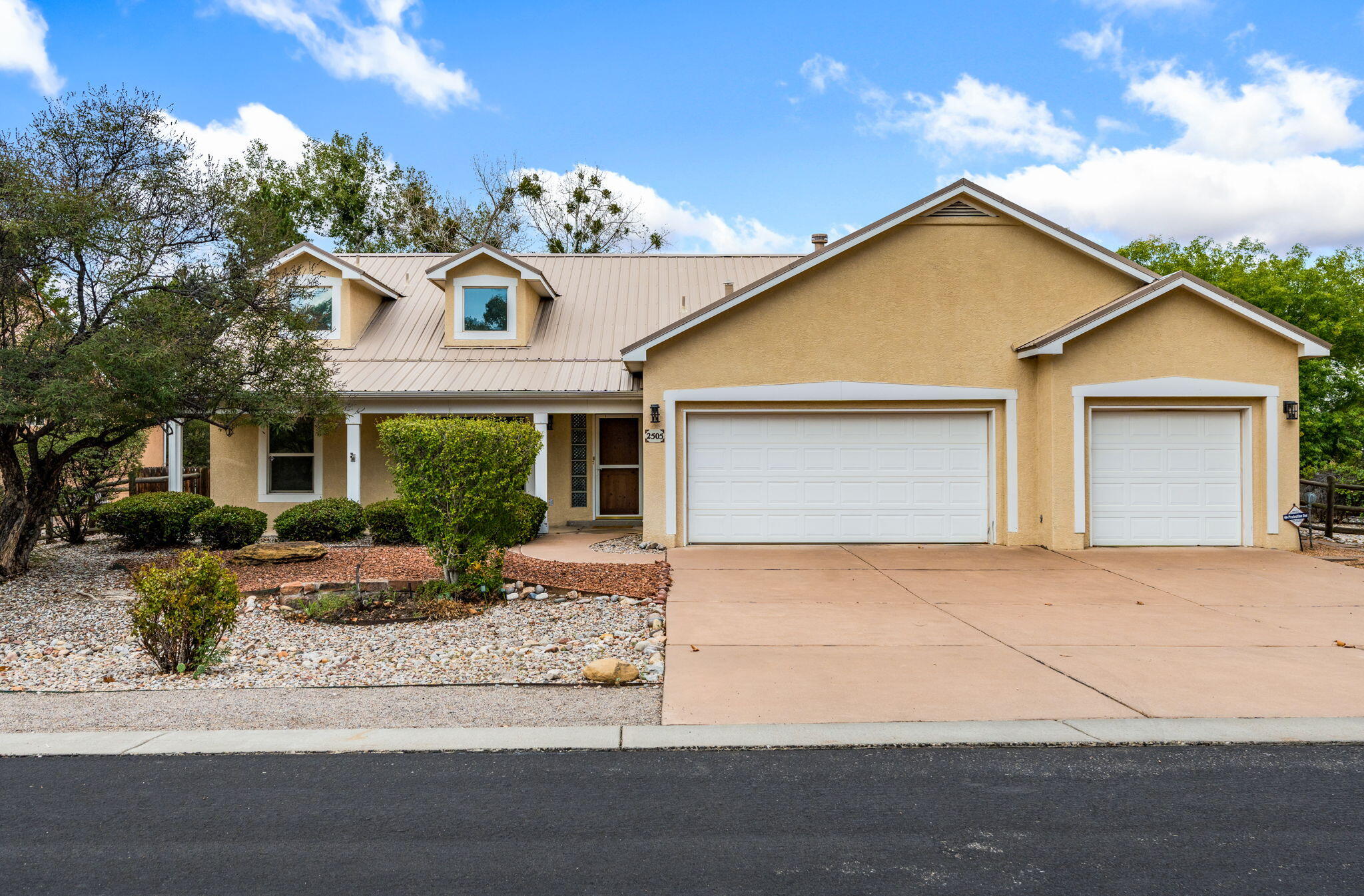 2505 Rio Orilla Lane NW