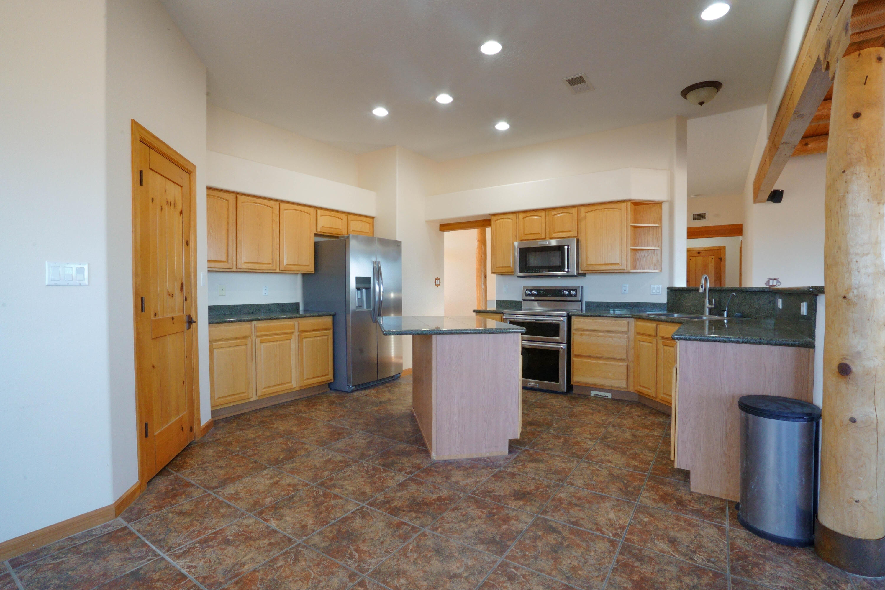 2453 Tyler Loop NE