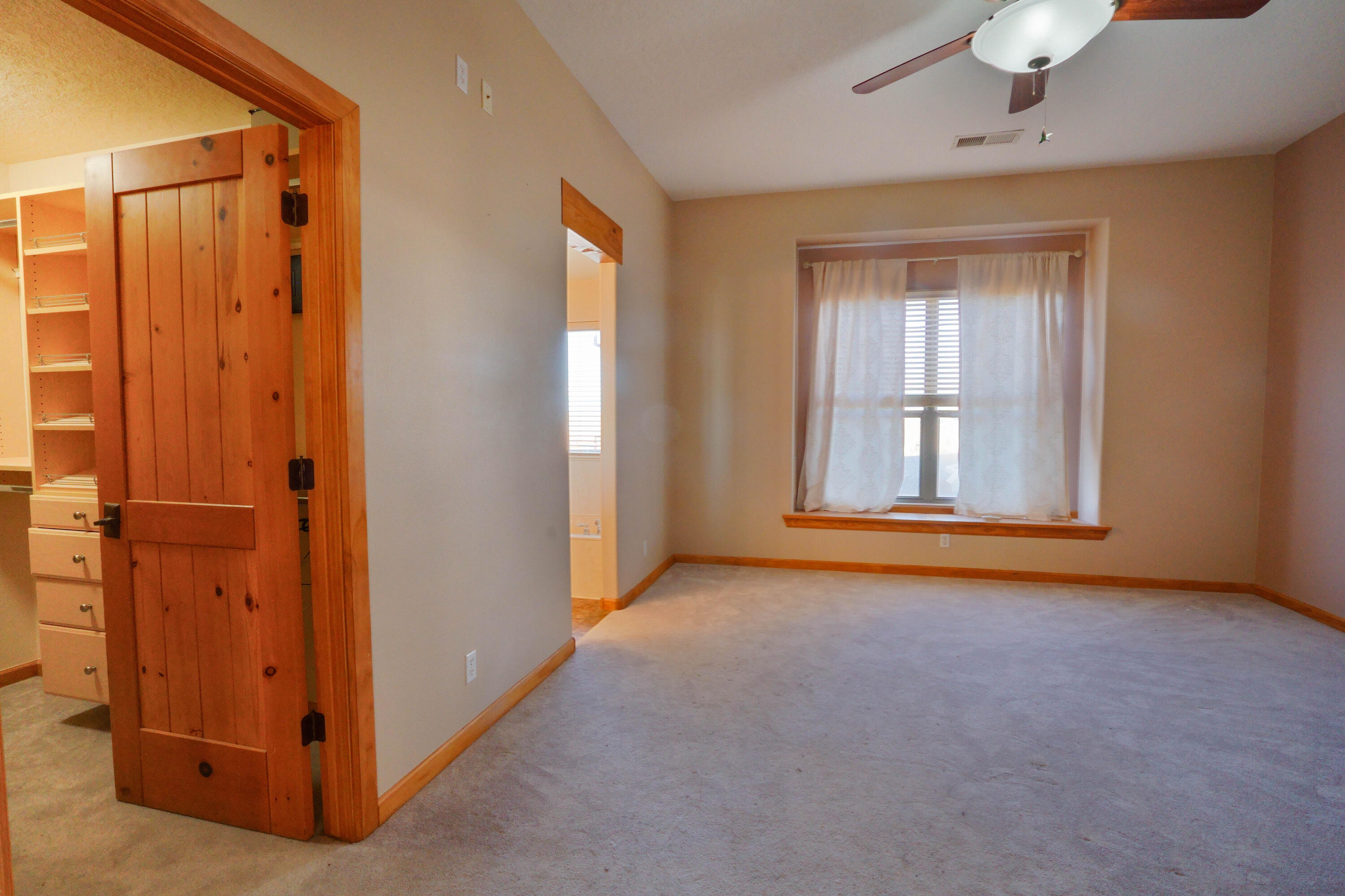 2453 Tyler Loop NE