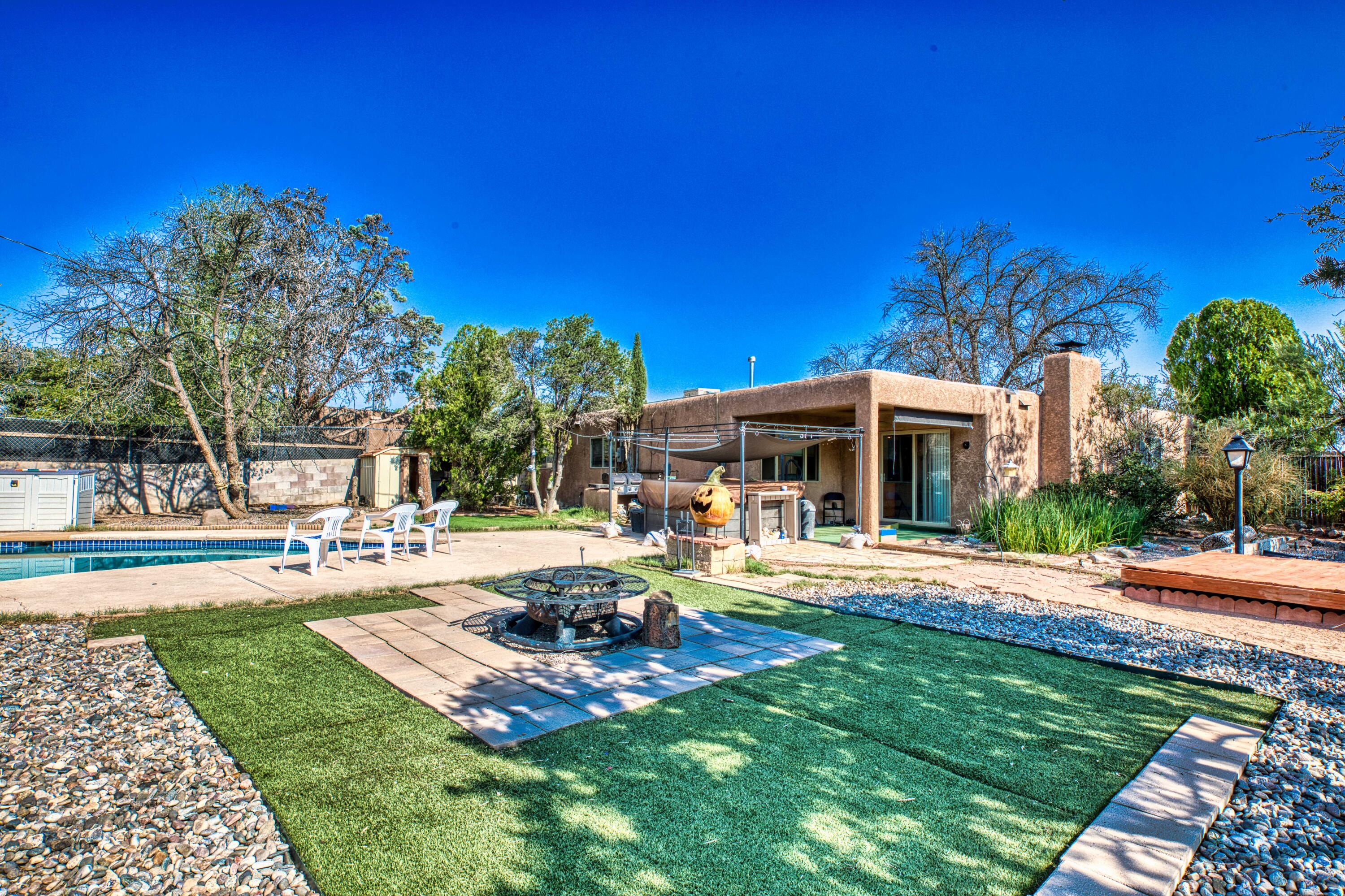 5639 Camino Canada NW