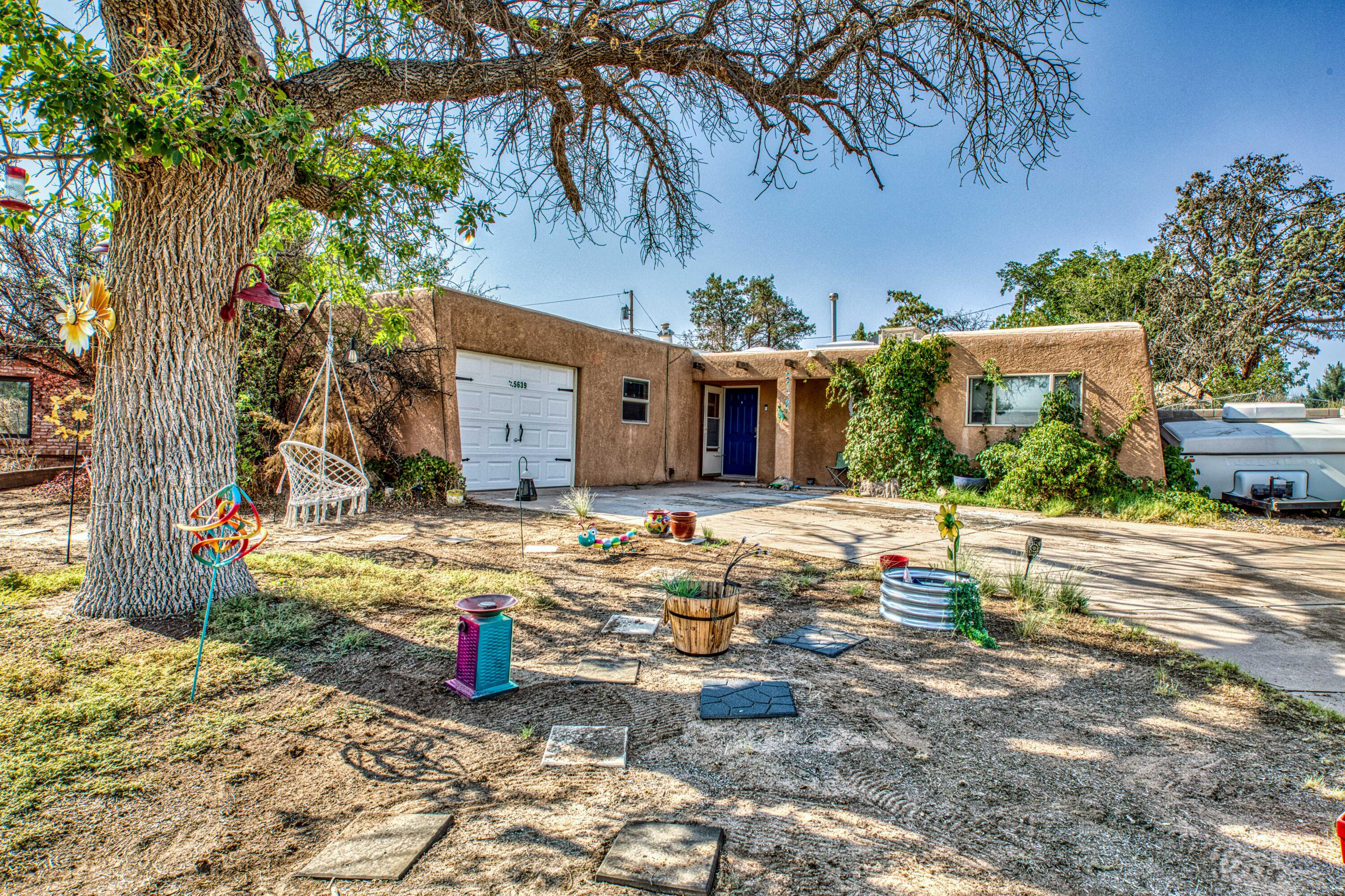 5639 Camino Canada NW