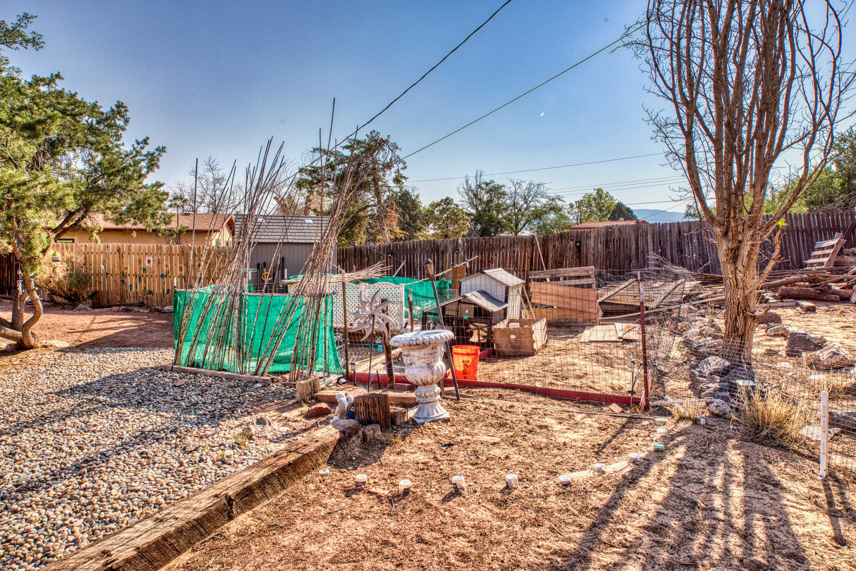 5639 Camino Canada NW