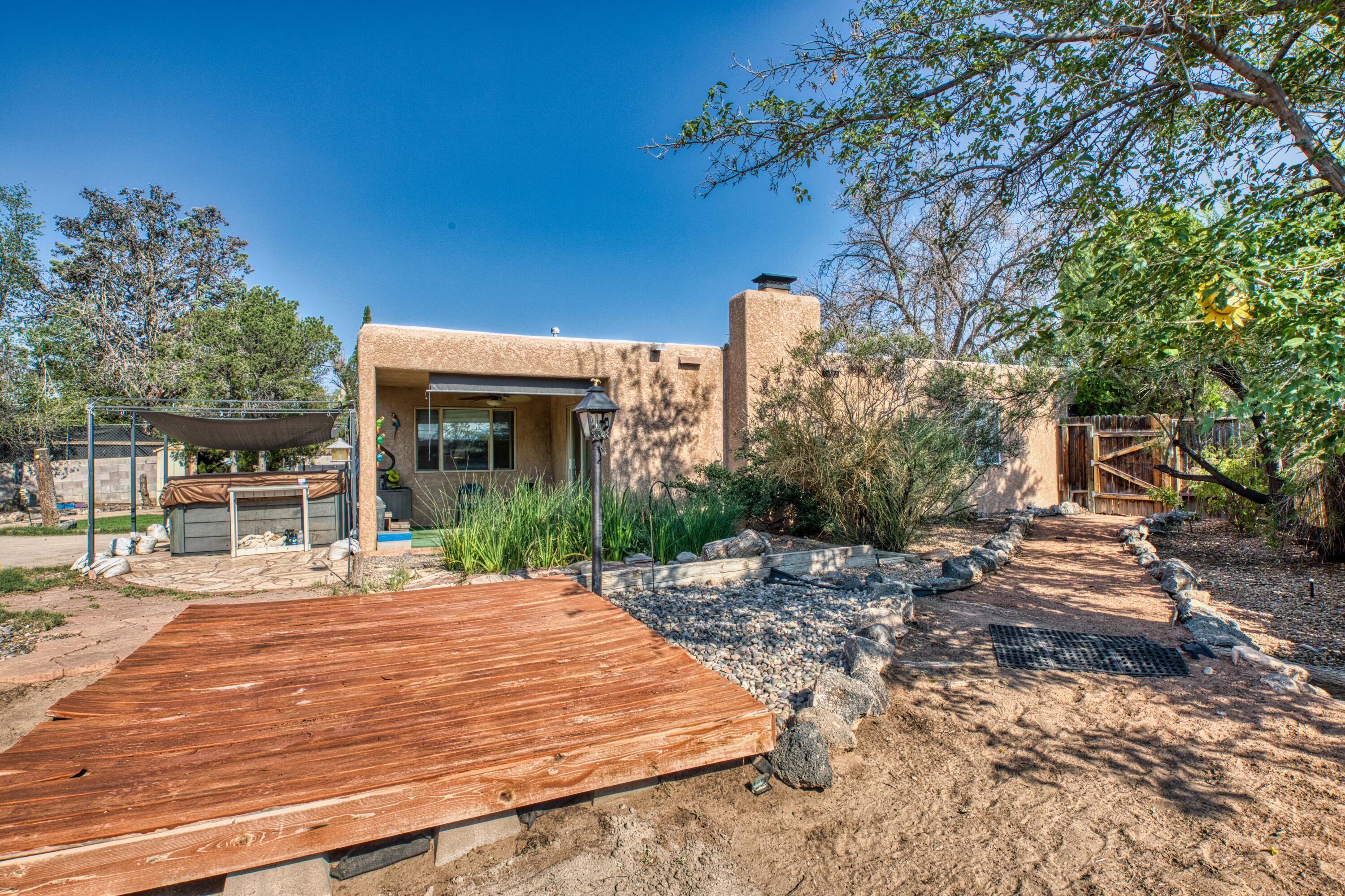 5639 Camino Canada NW