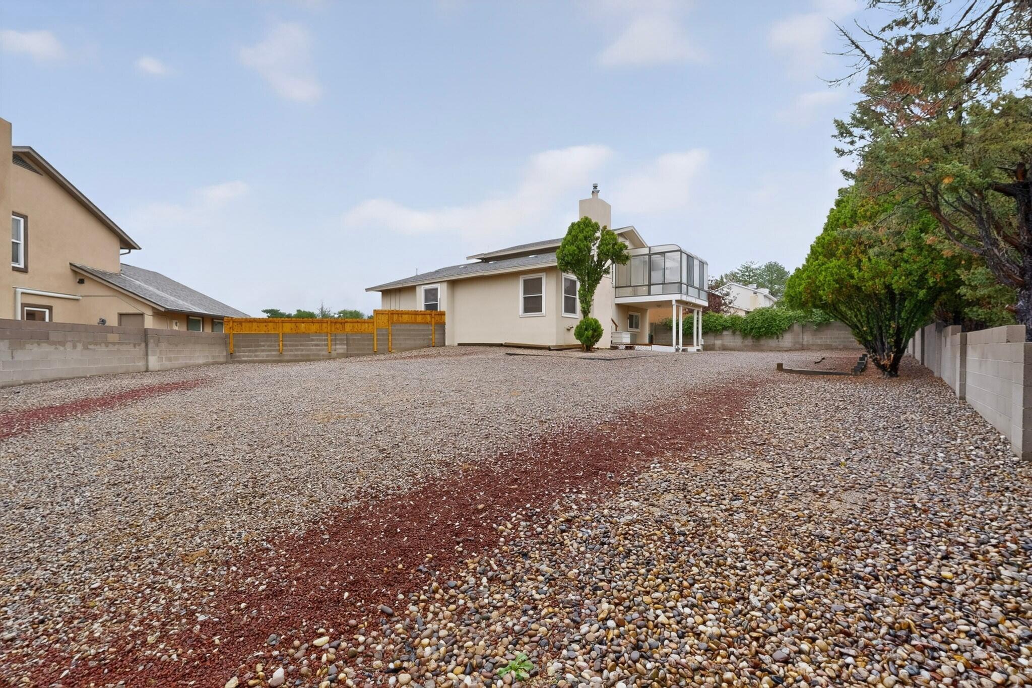 13800 Paseo Vista NE