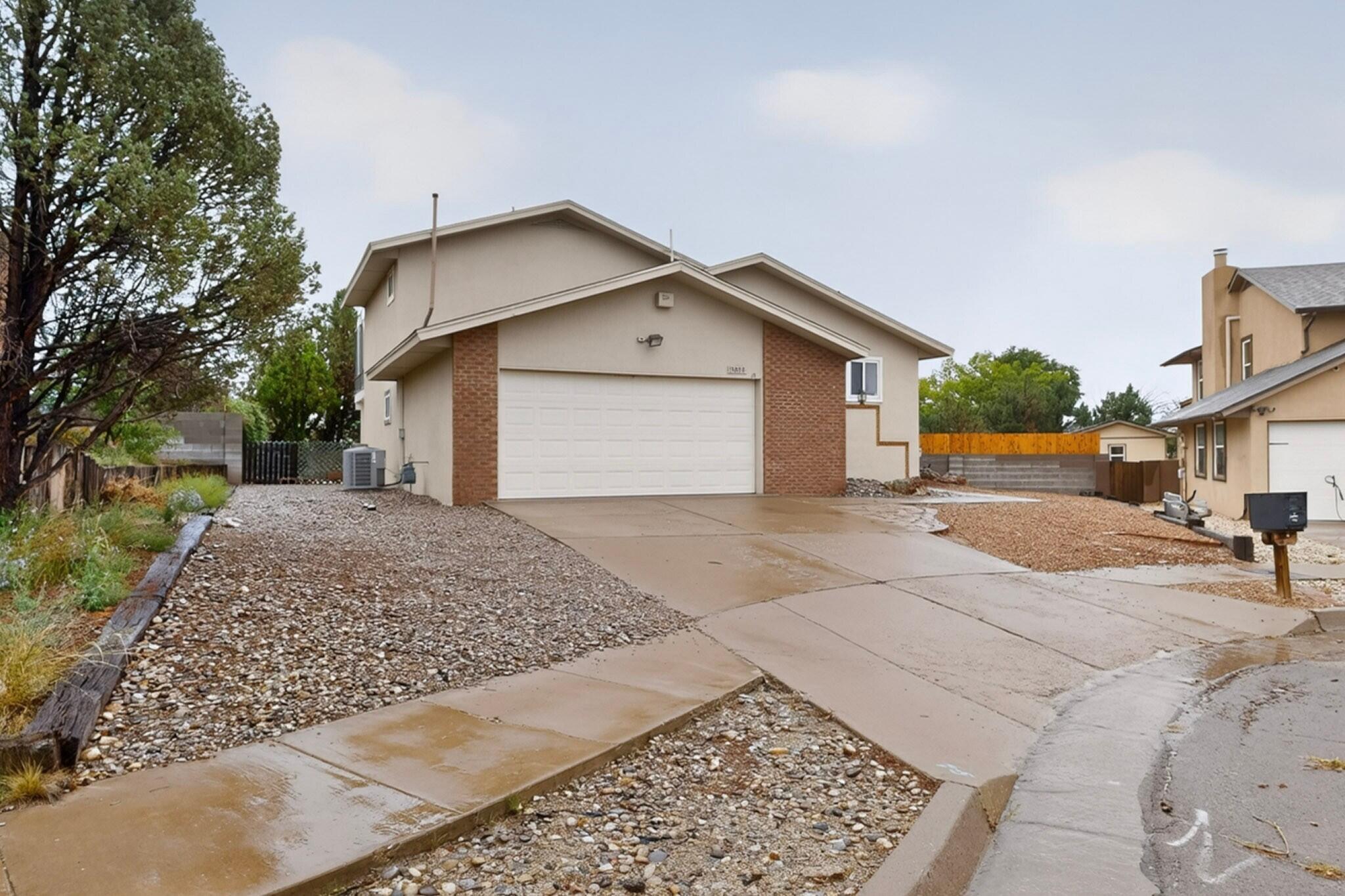 13800 Paseo Vista NE