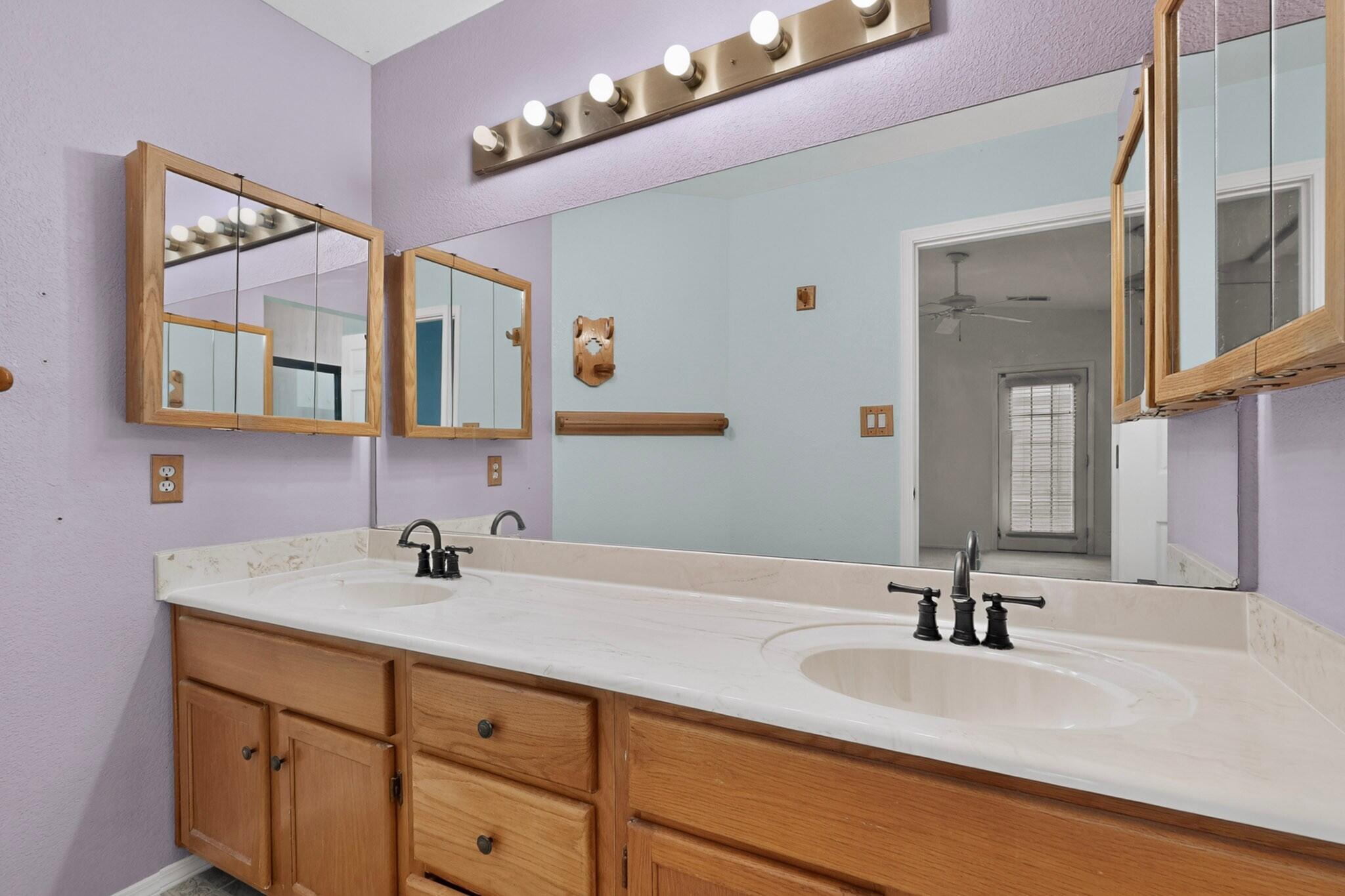 13800 Paseo Vista NE